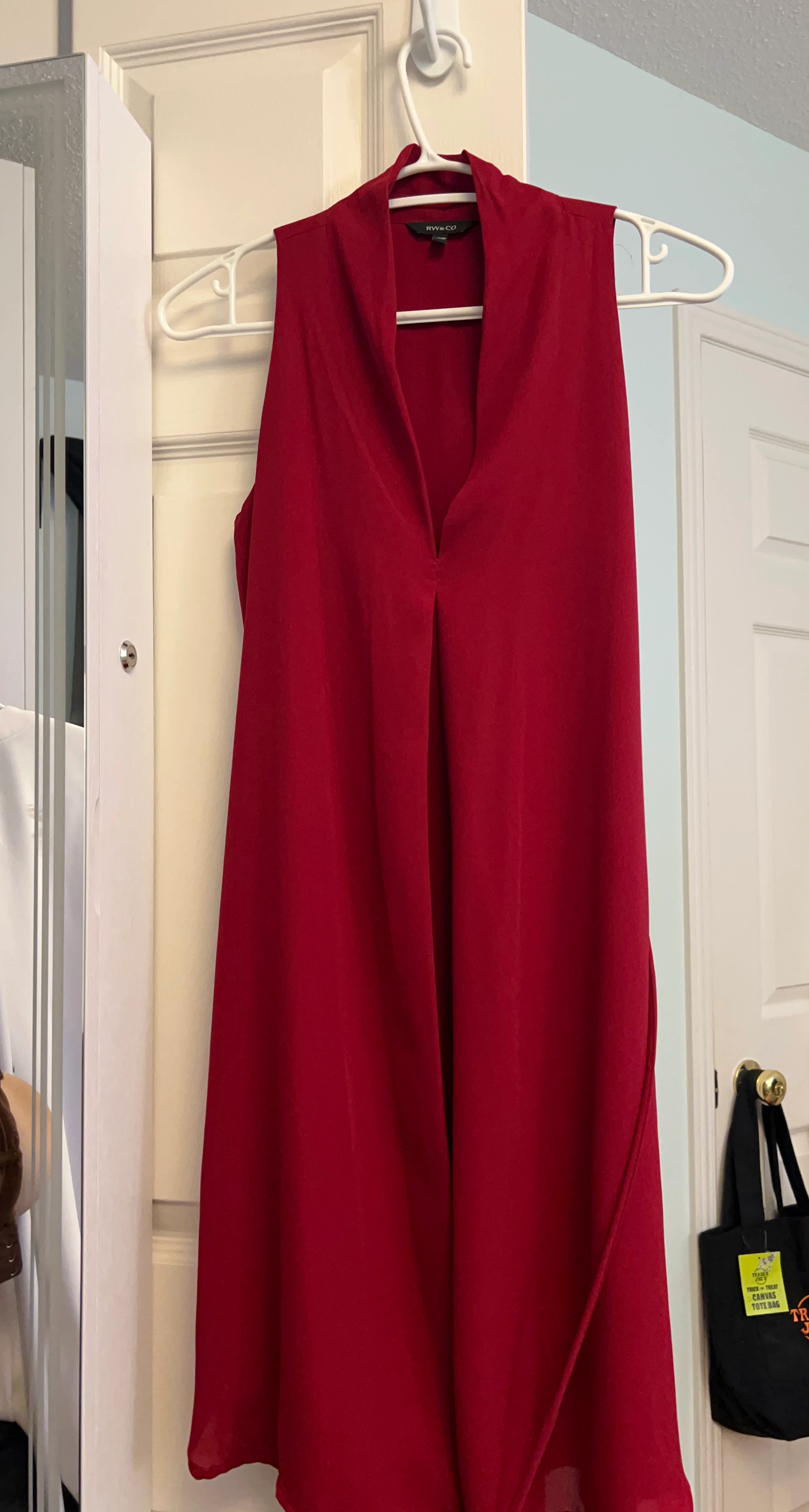 RW&CO. Red Sleeveless V-Neck dress