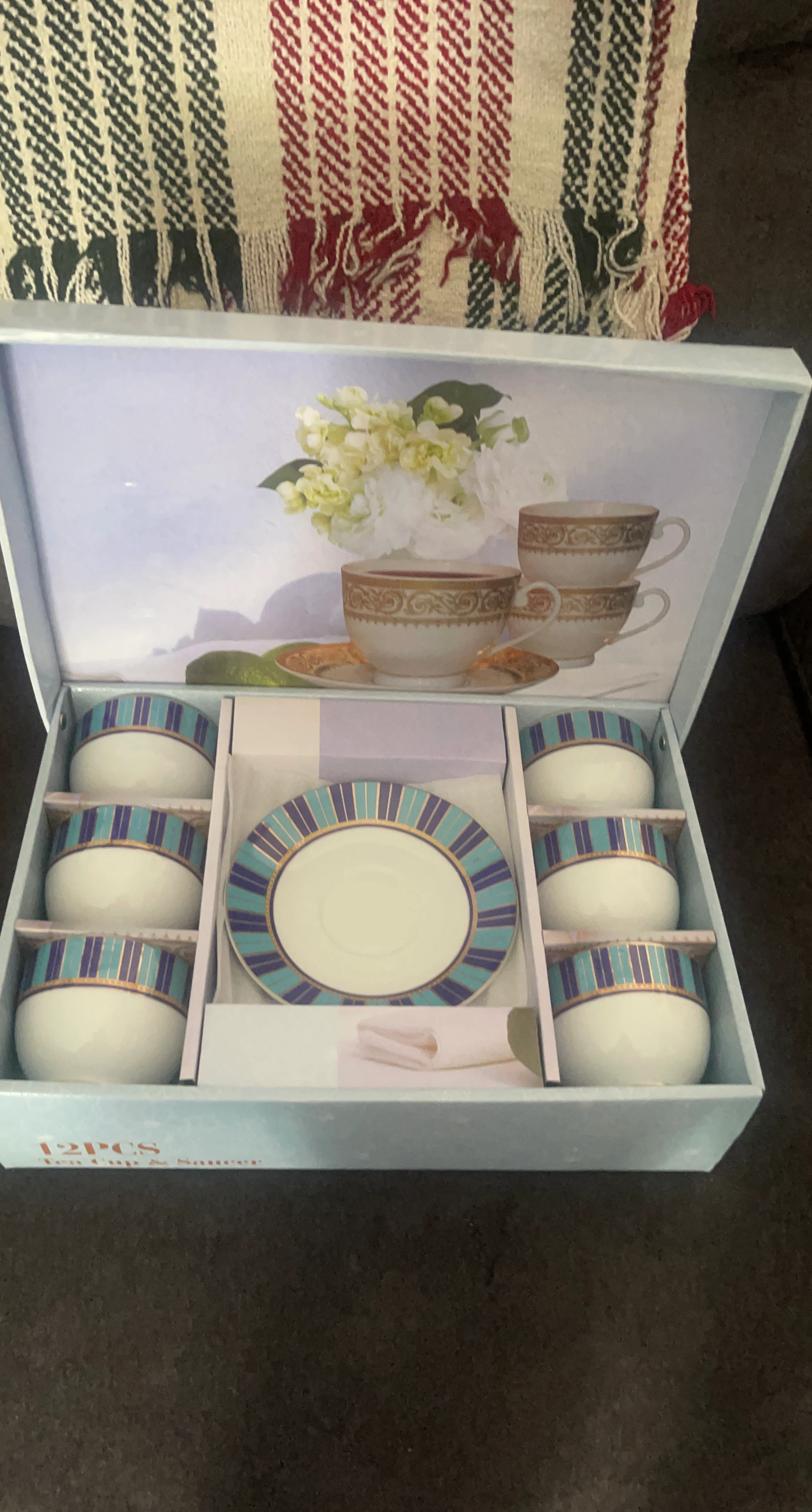 12 Piece Tea Cup and Saucer Set