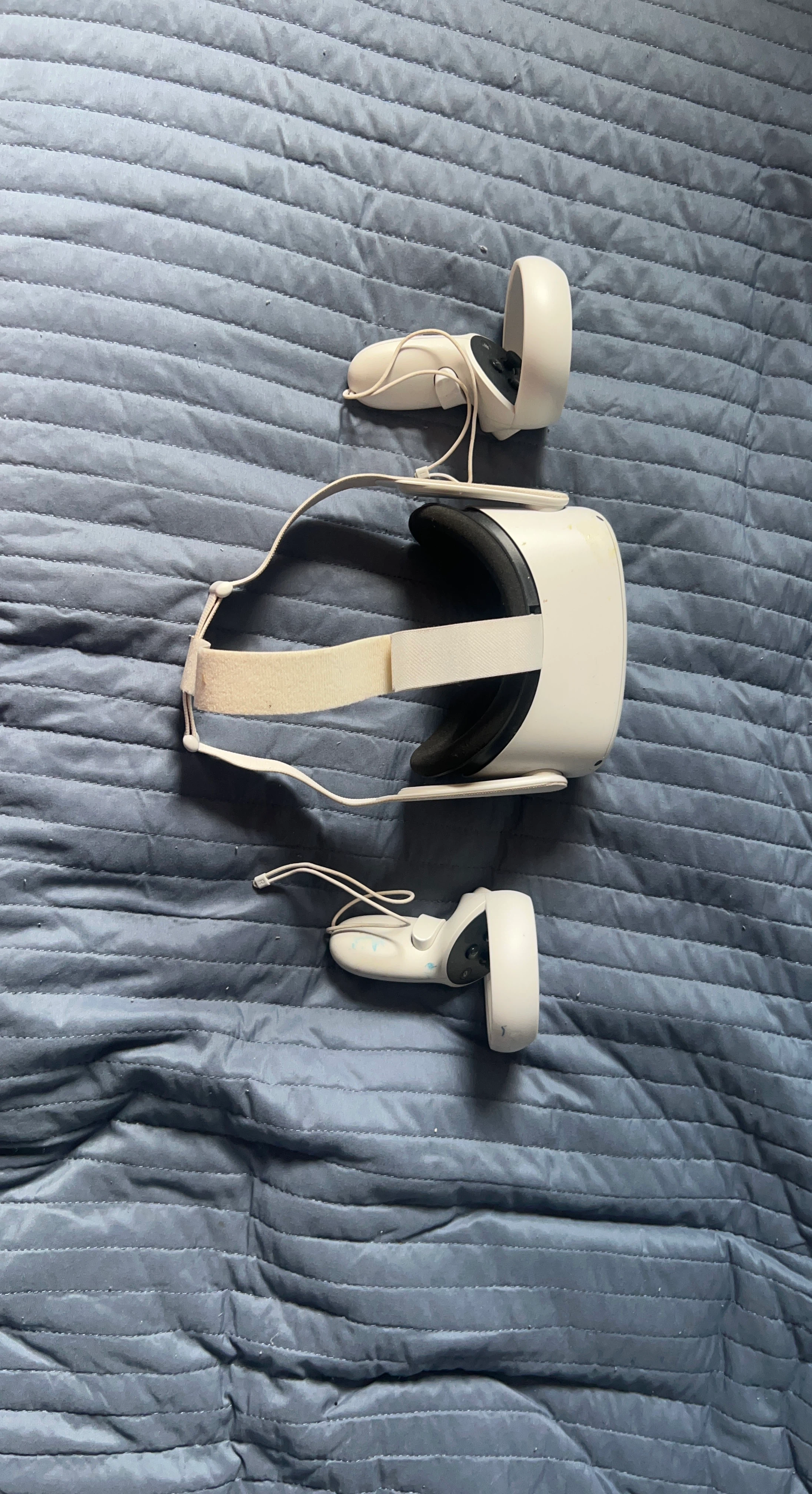 Meta Quest 2 VR Headset with Controllers