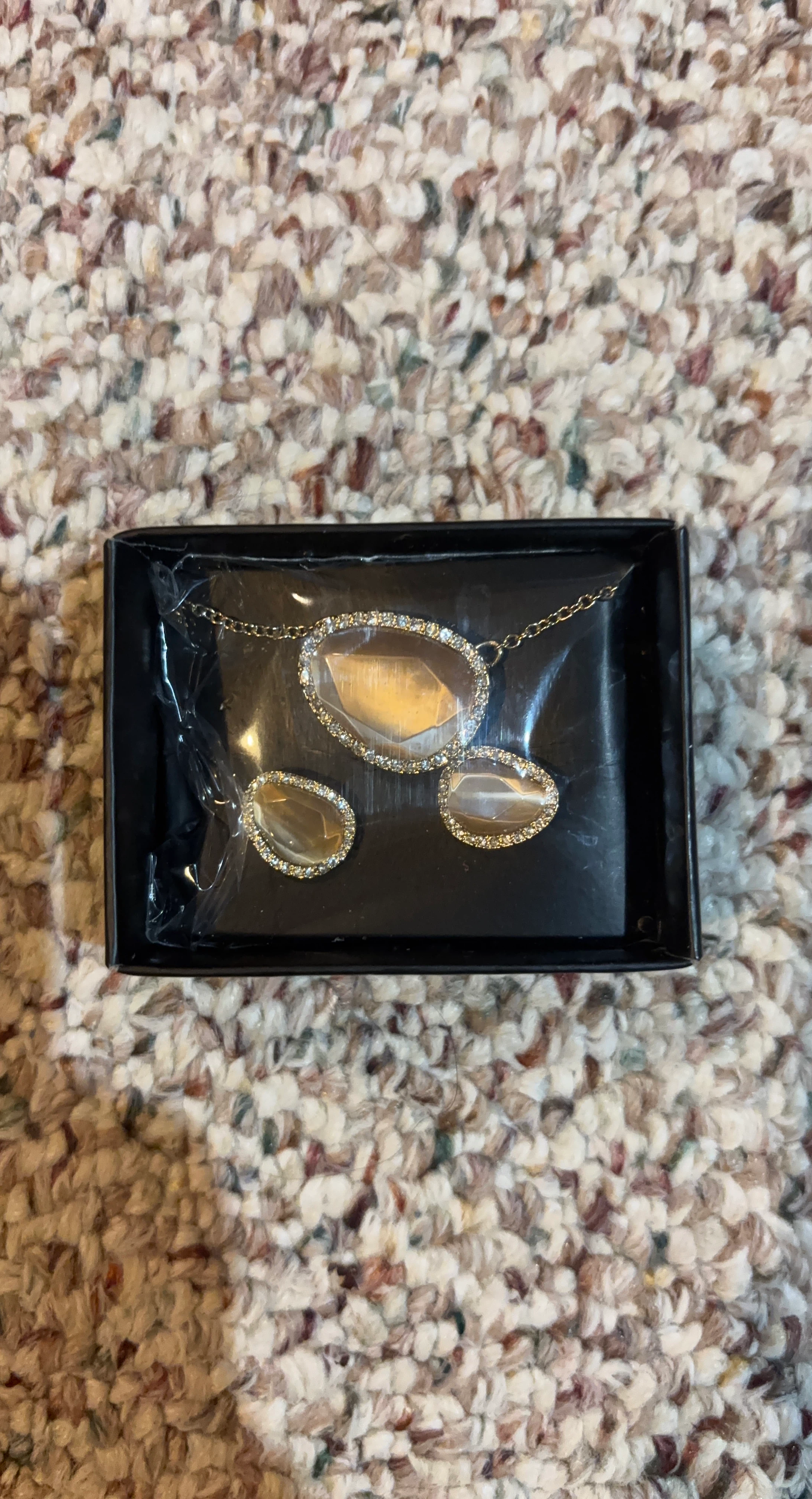 Jewelry Set with Necklace and Earrings