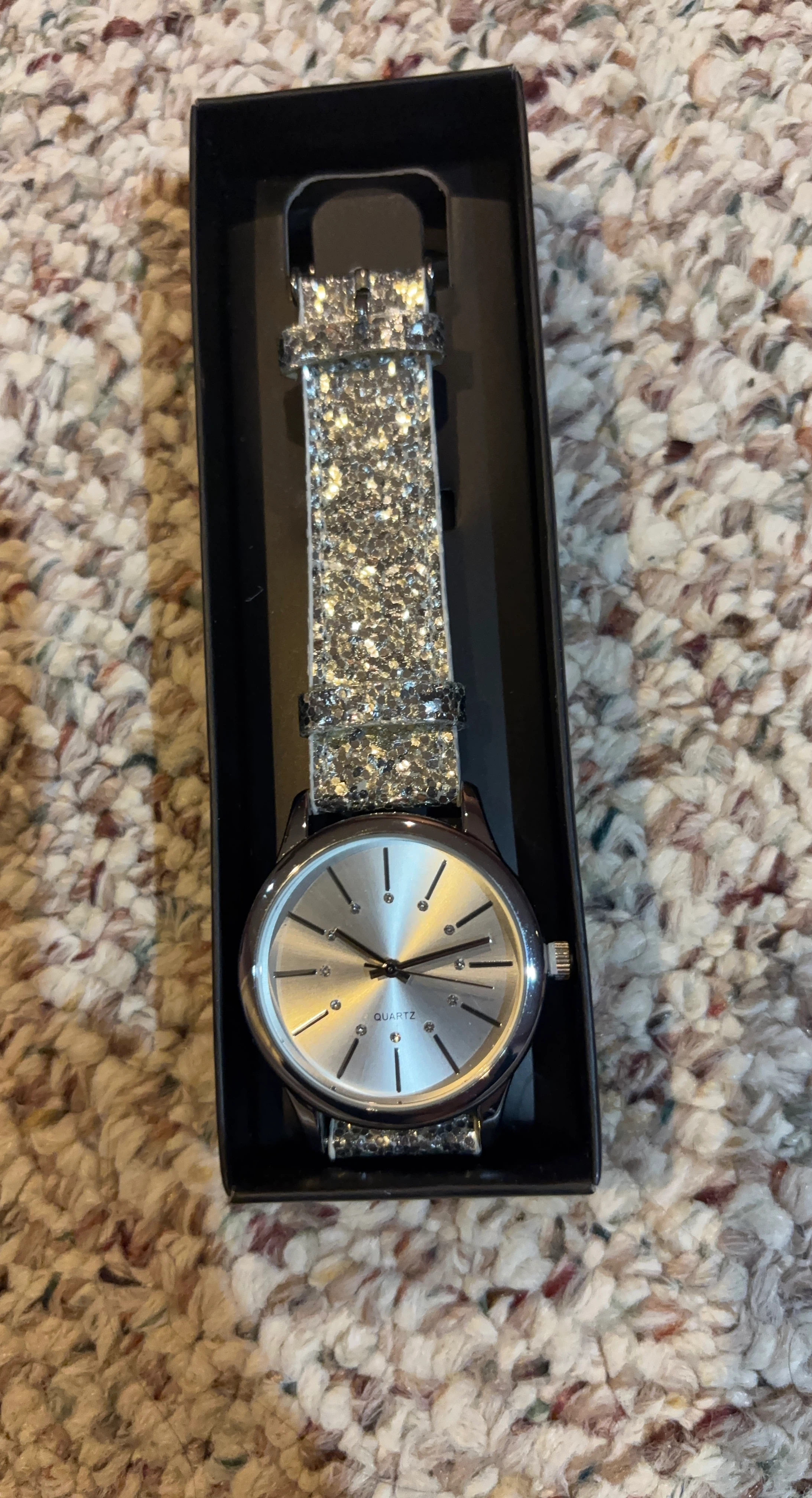 Women's Glitter Band Quartz Watch