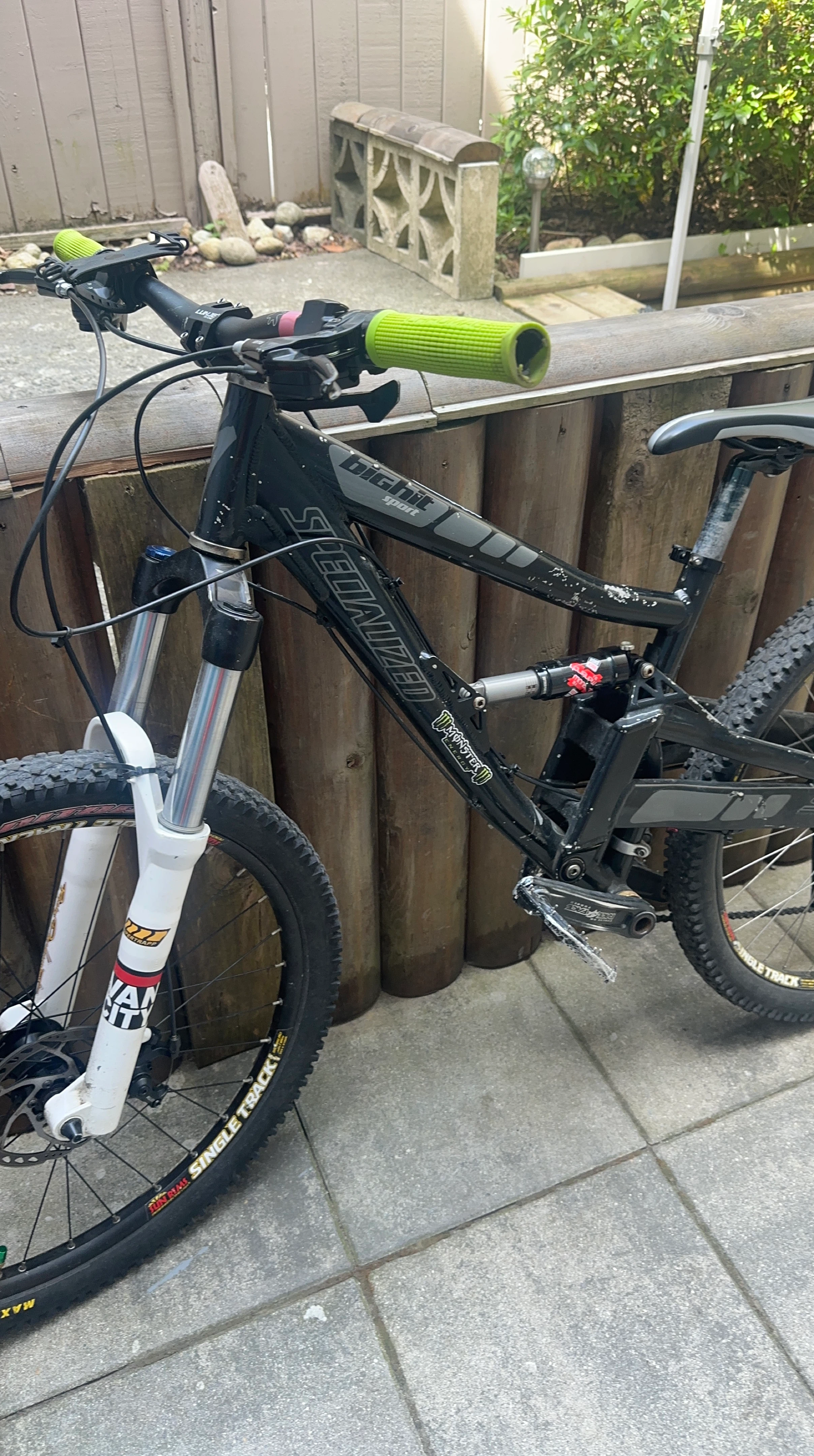 Specialized Big Hit Full Suspension Mountain Bike