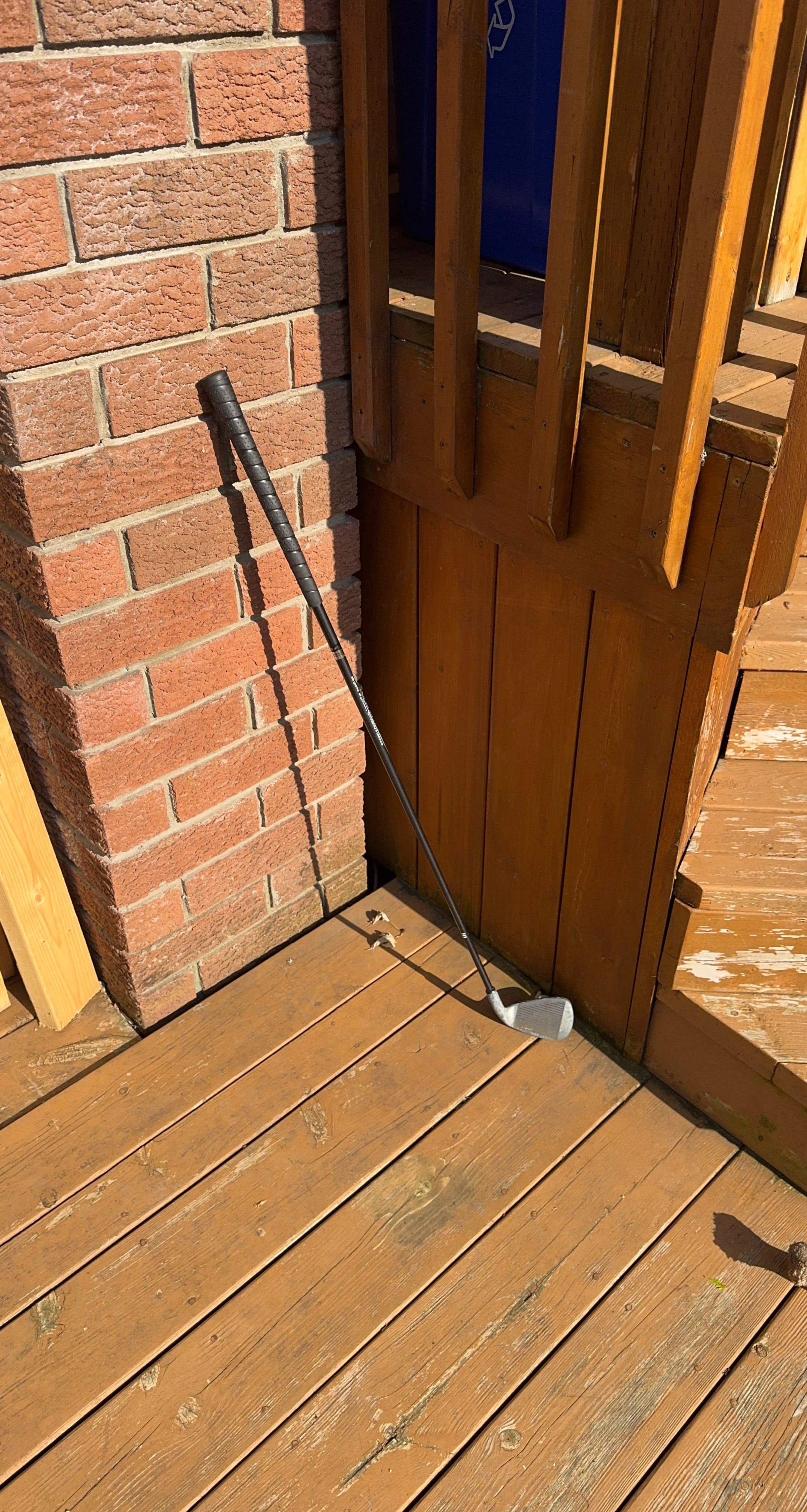 Golf Iron - Free Delivery
