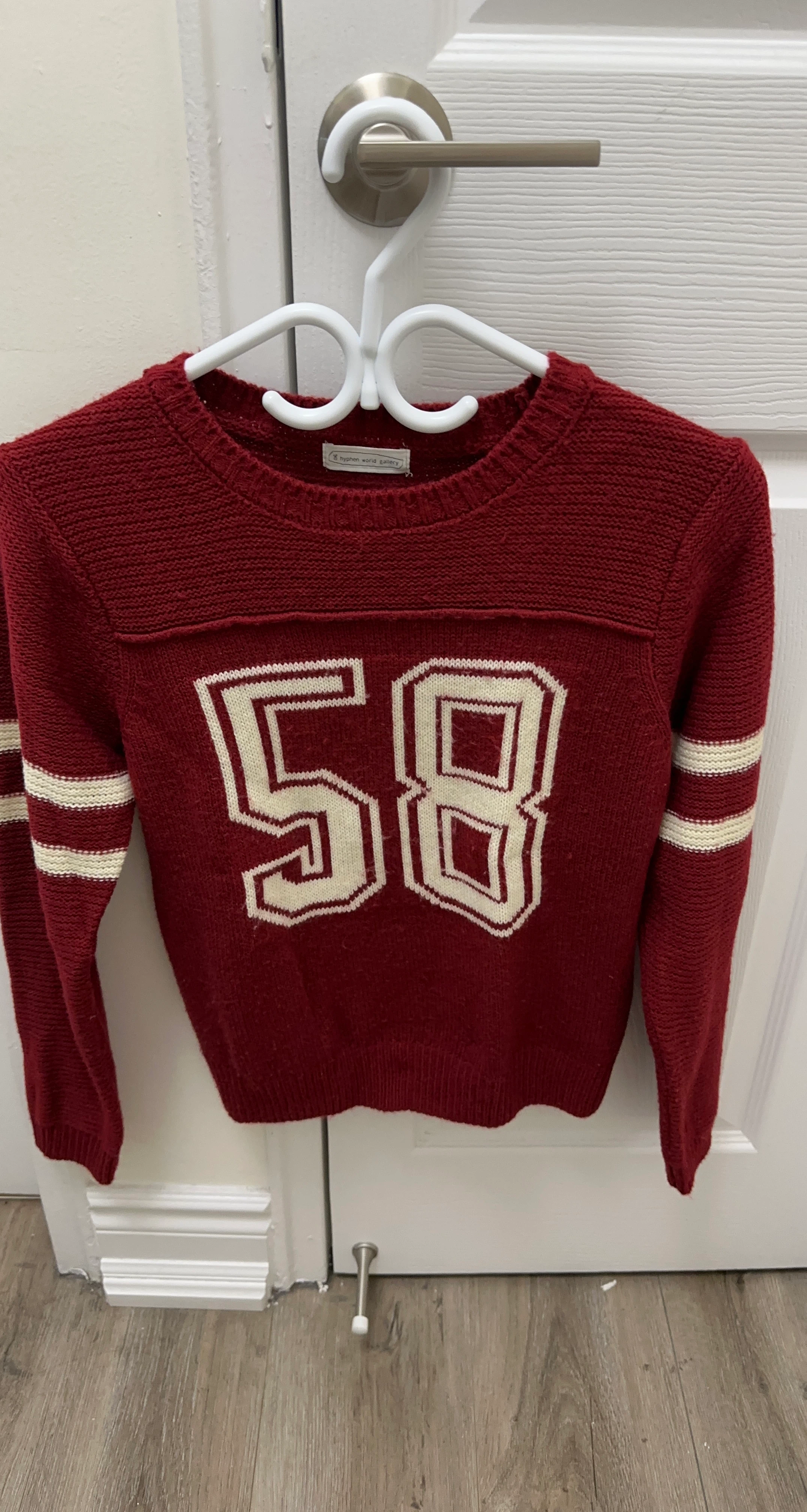 Hyphen World Gallery Sweater Size 58