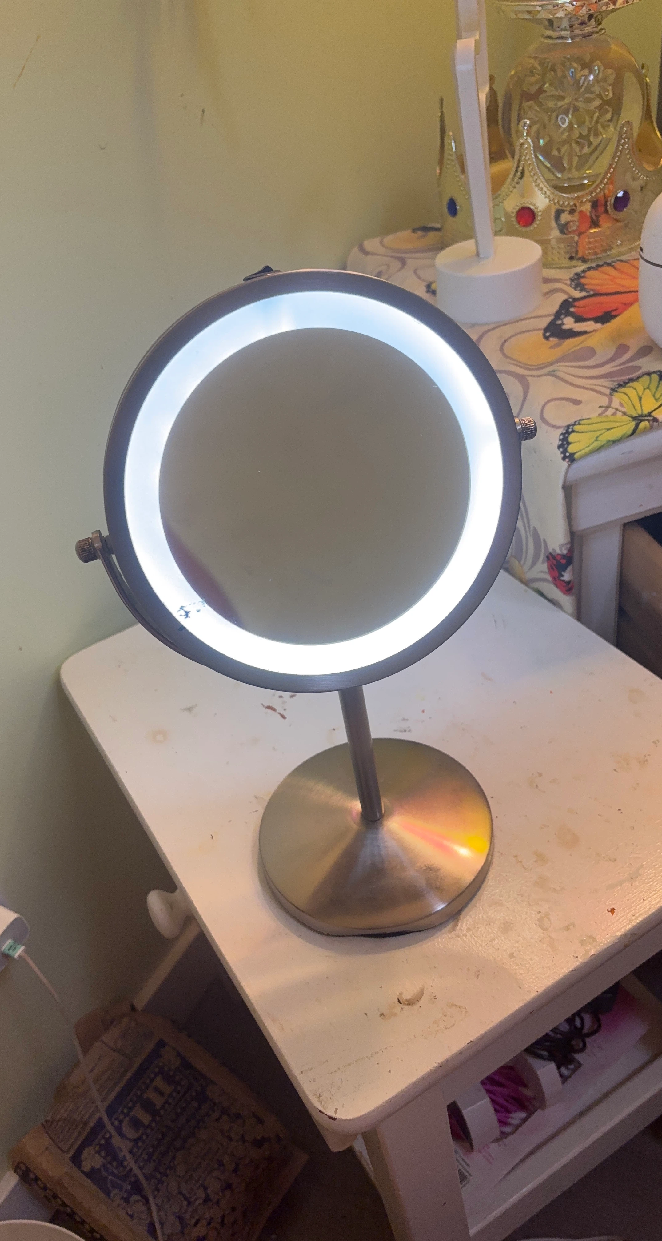 Lighted Vanity Mirror
