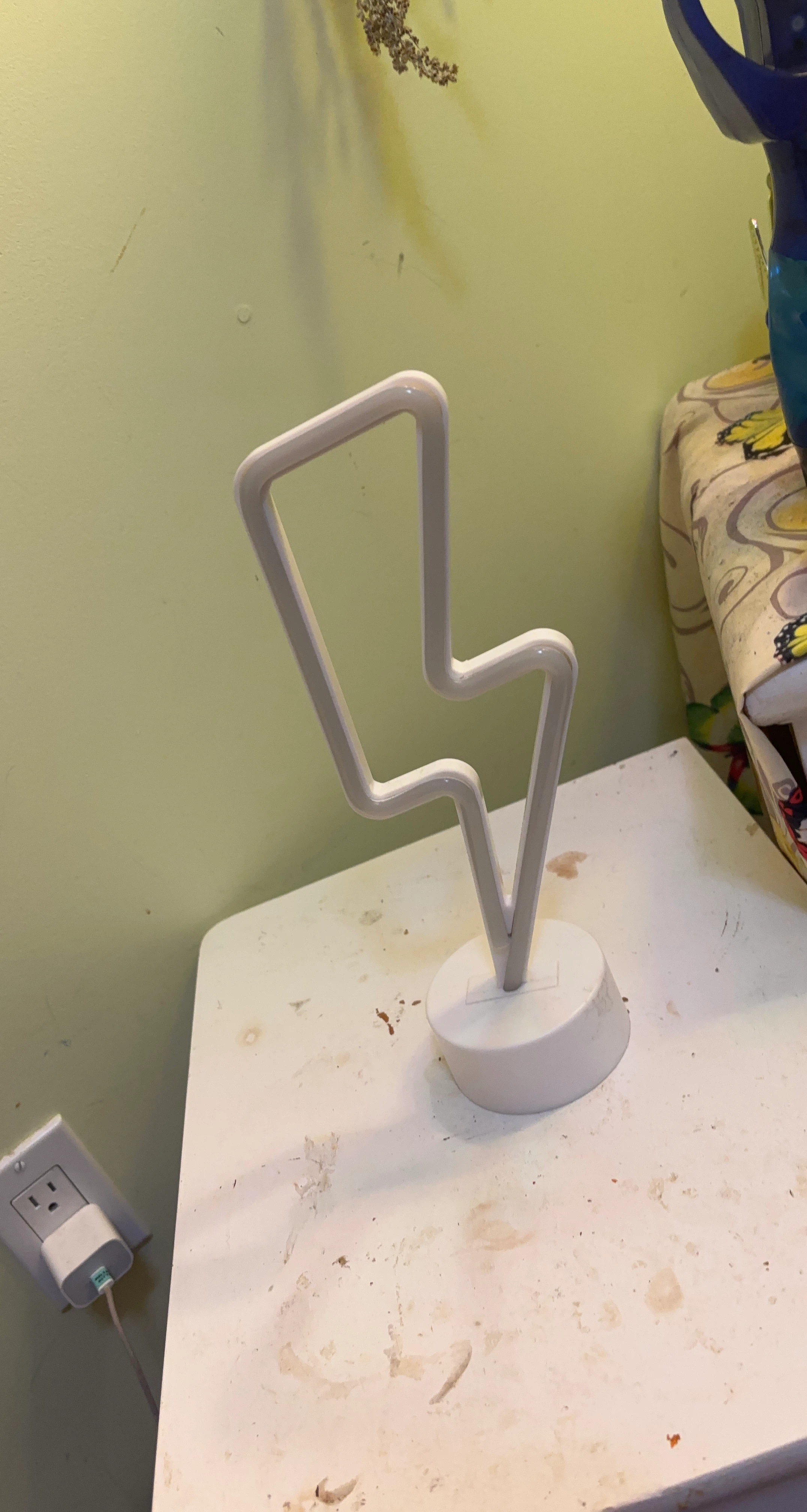 White Bolt Neon LED Light