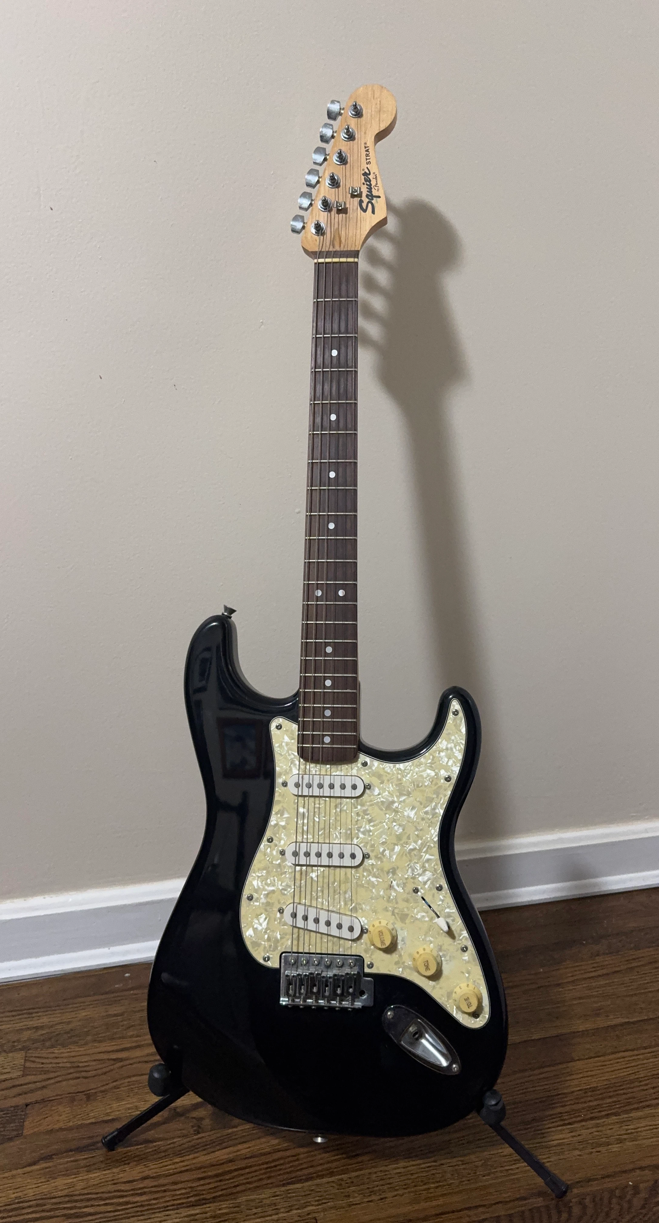 Squier by Fender Stratocaster Electric Guitar