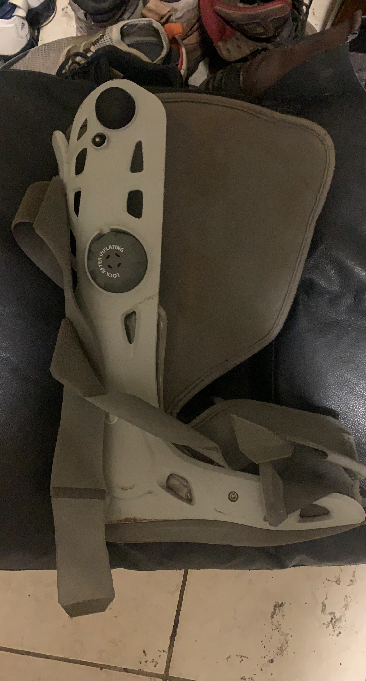 Walker Boot with Air Pump