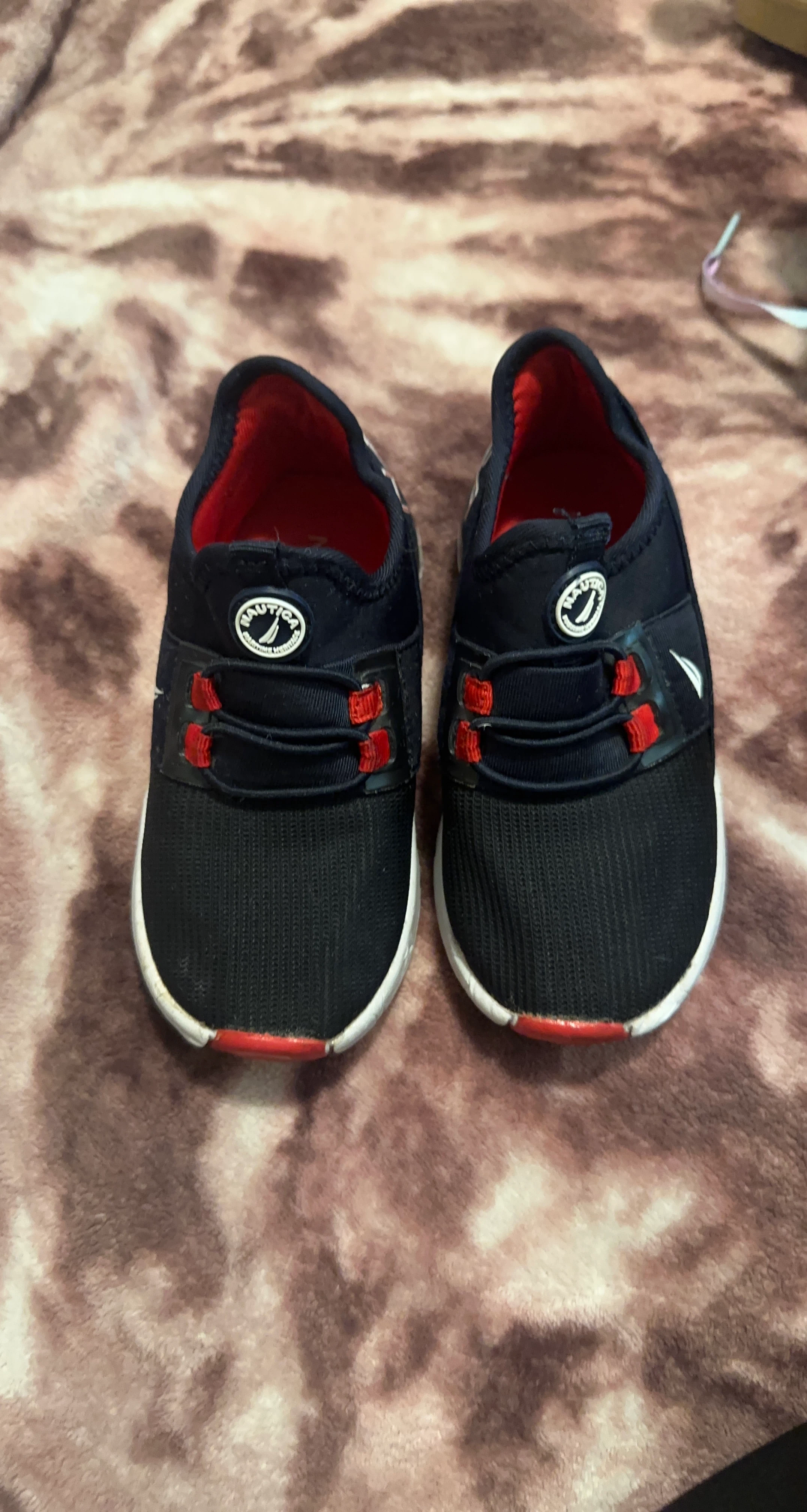 Nautica Kids Sneakers size 8