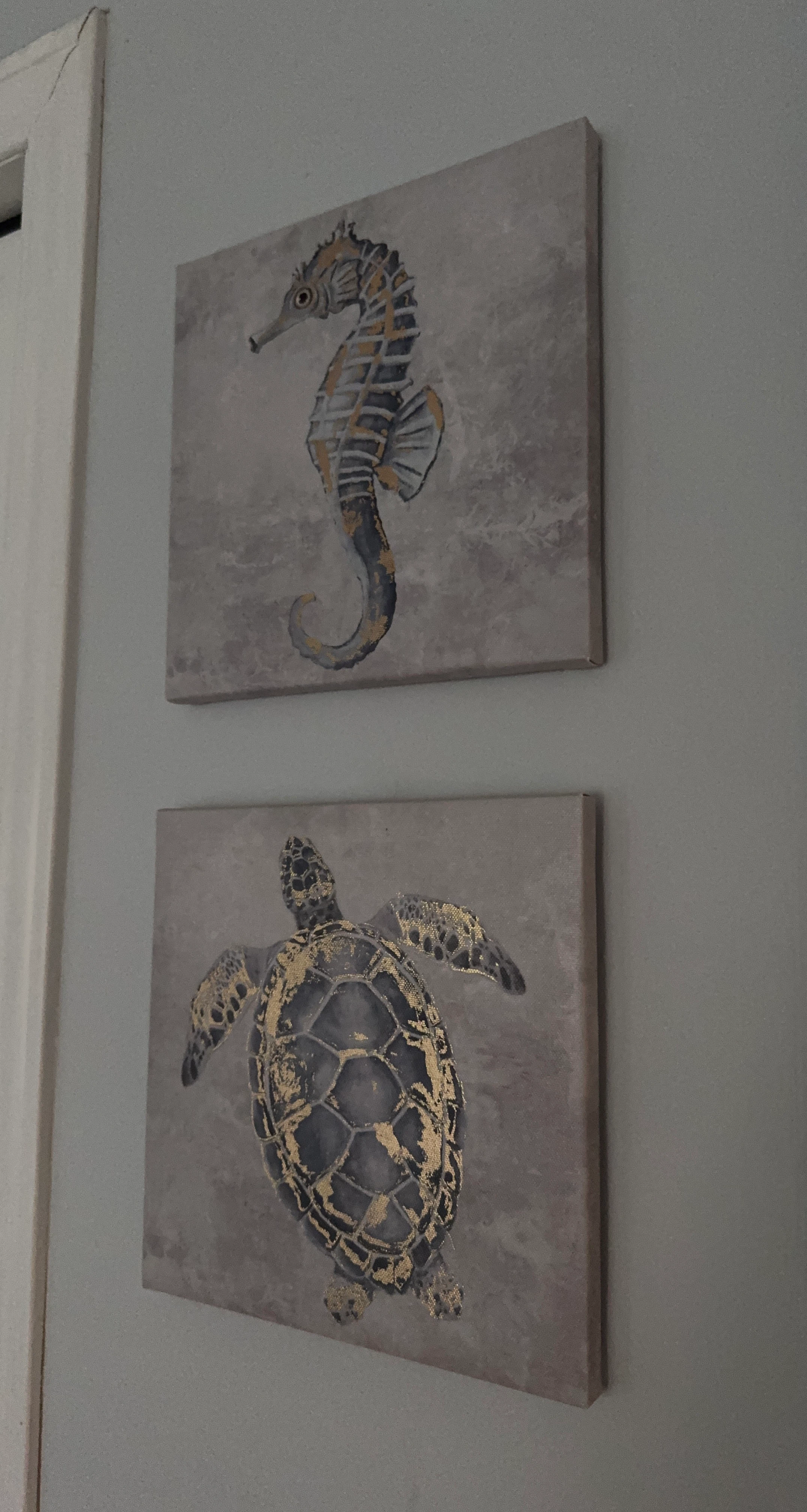 Set of 2 Canvas Wall Art - Seahorse & Turtle
