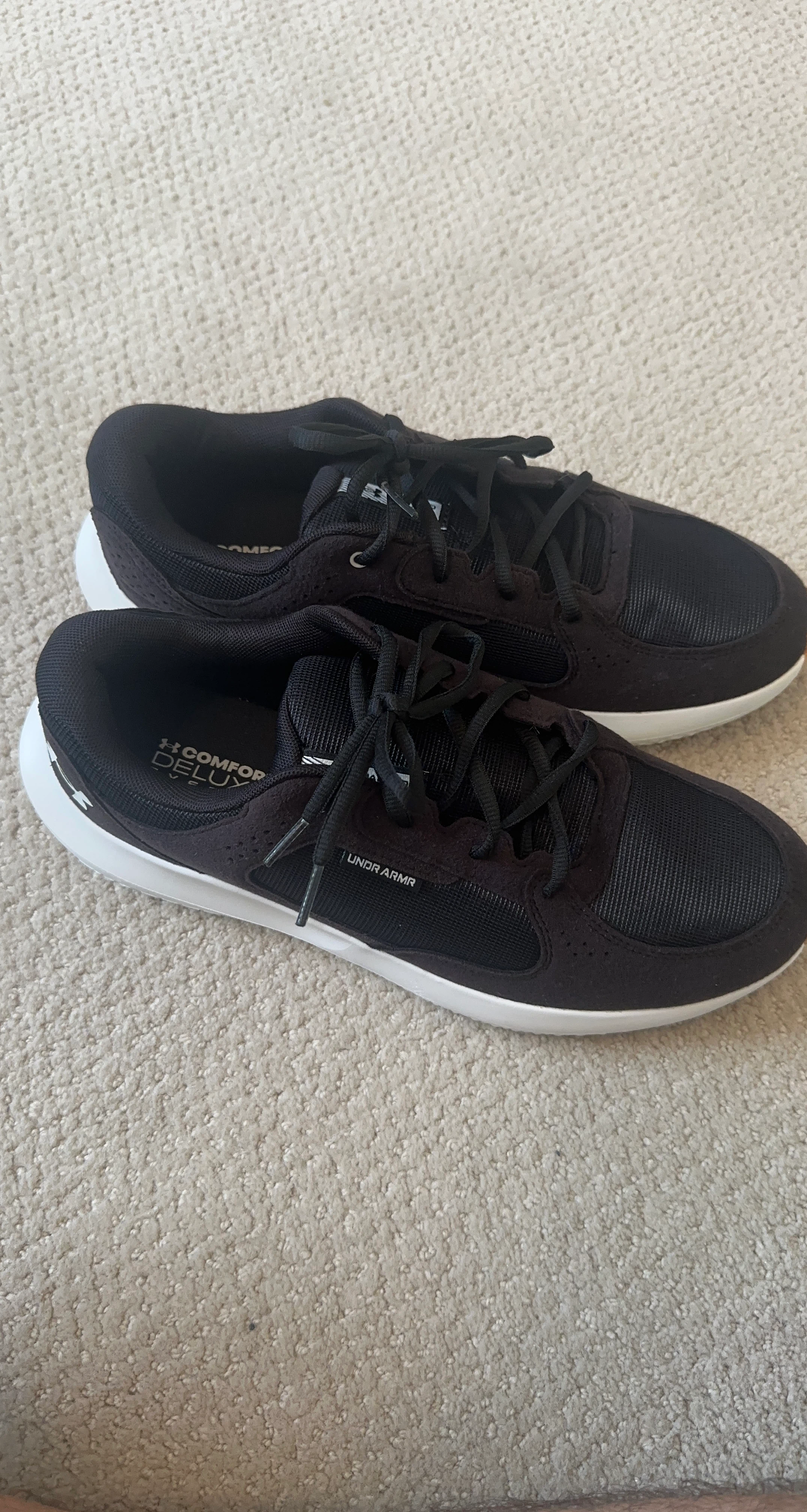 Under Armour Men's Black Comfort Deluxe Running Shoes