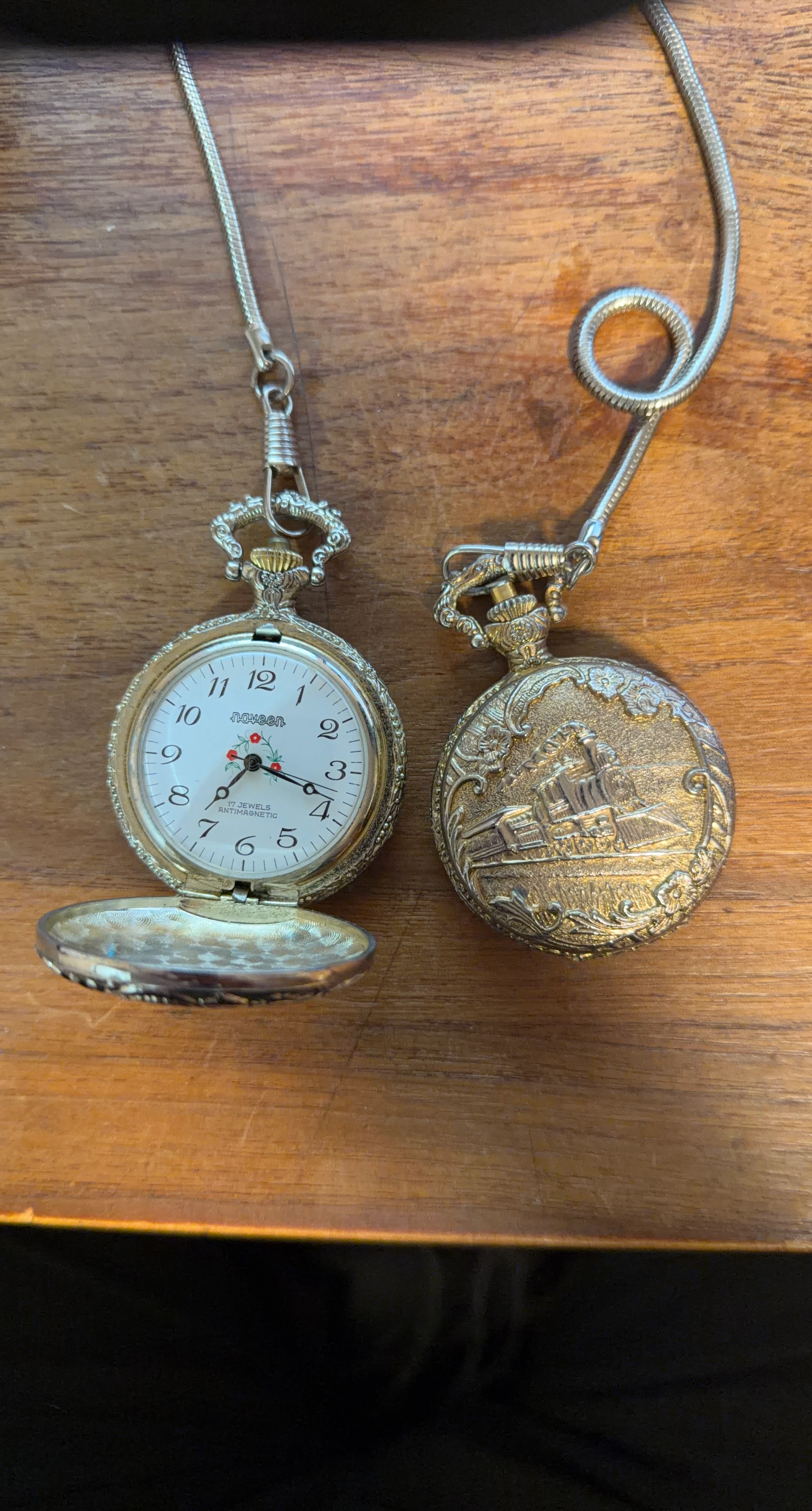 Noveen Pocket Watch - 17 Jewels Antimagnetic