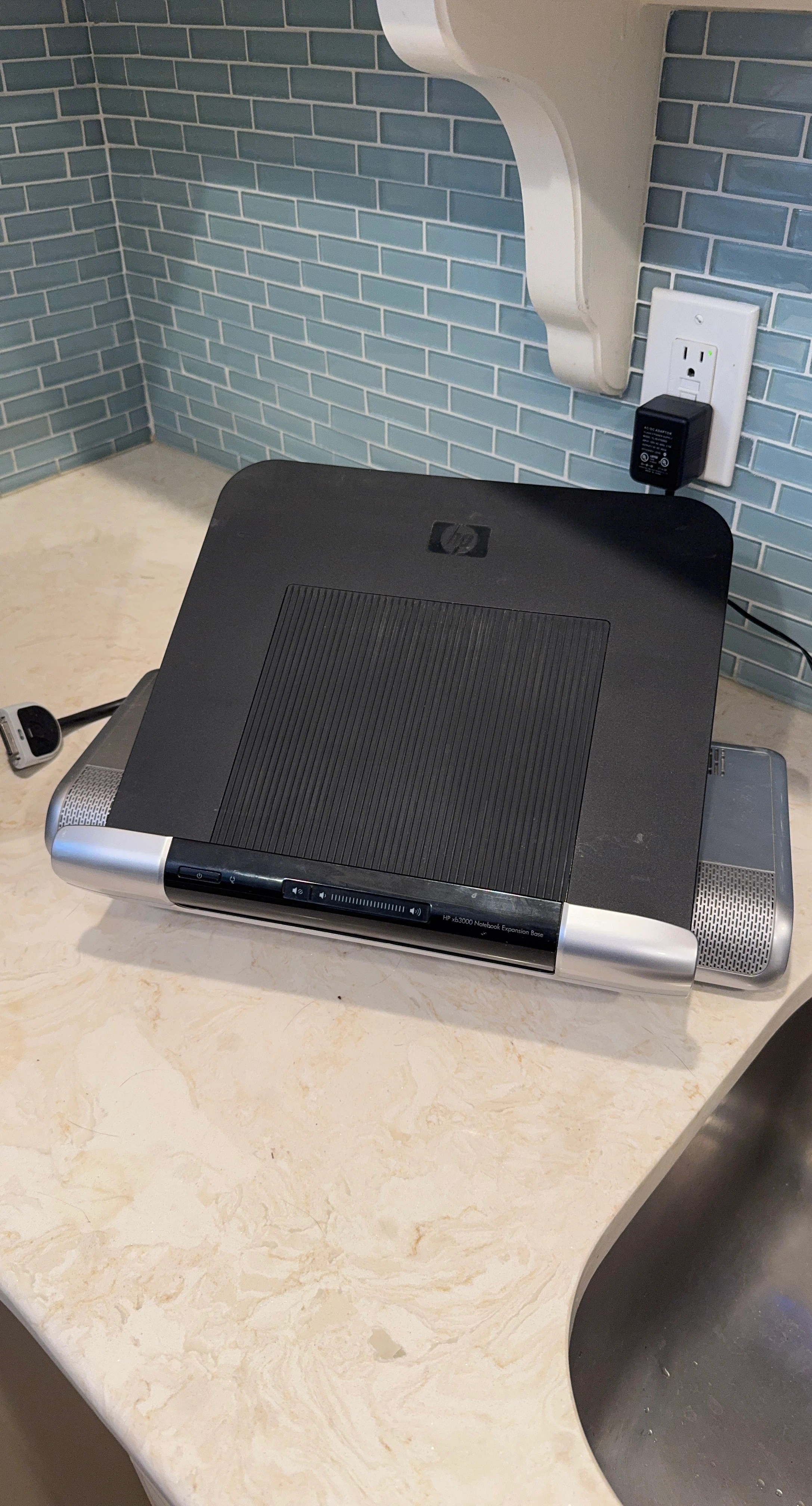 HP xb3000 Notebook Expansion Base