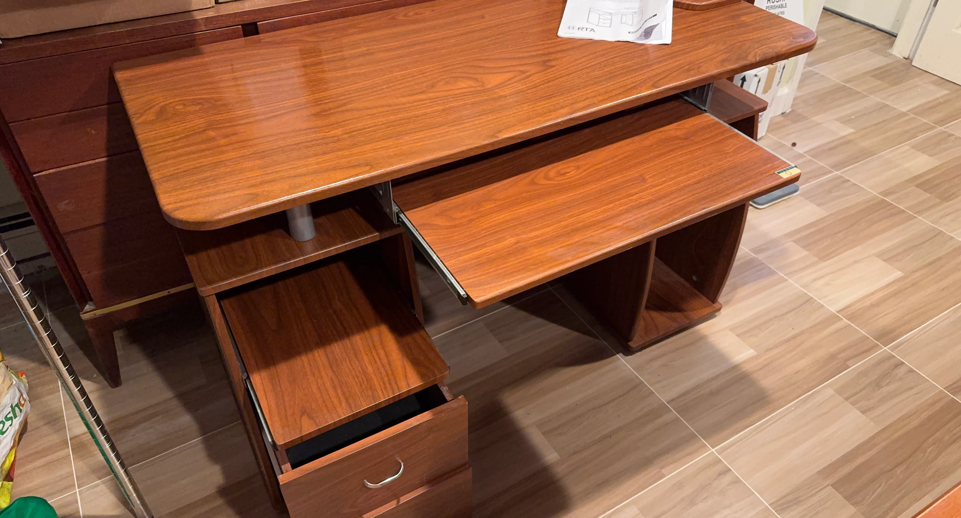 RTA Multi-Functional Computer Table