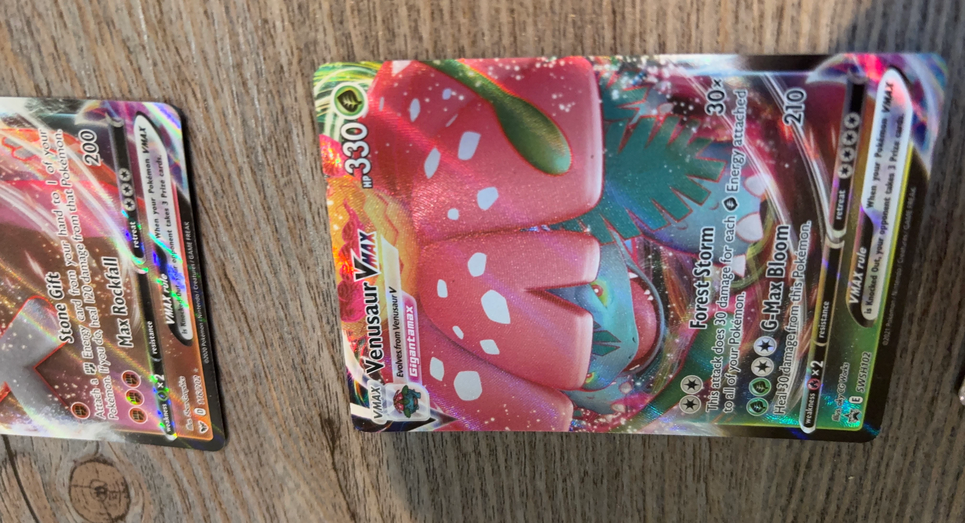 Pokemon Venusaur VMAX Gigantamax Card SWSH102