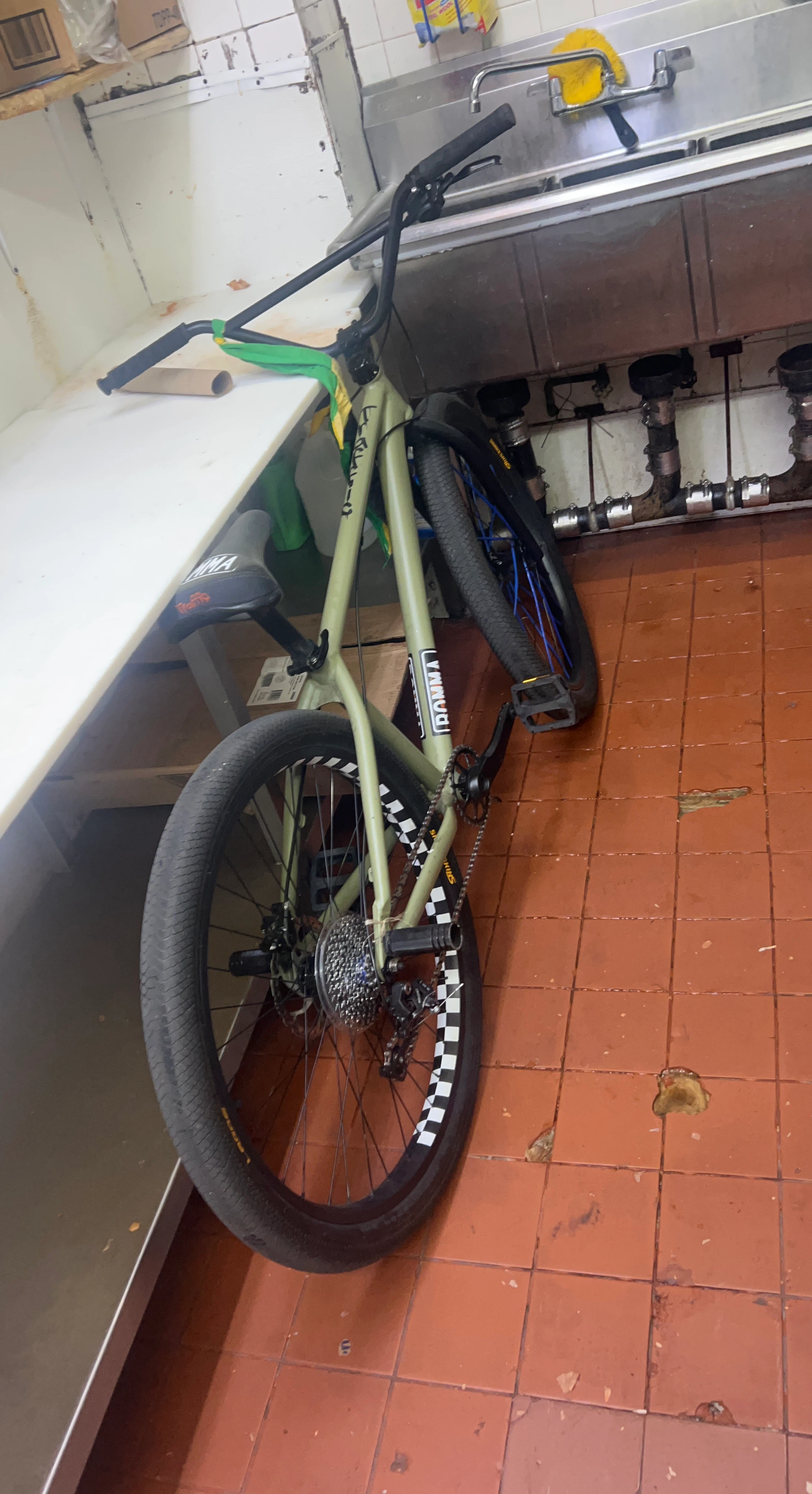 Mafia traffic bomma  27.5 BMX Bike