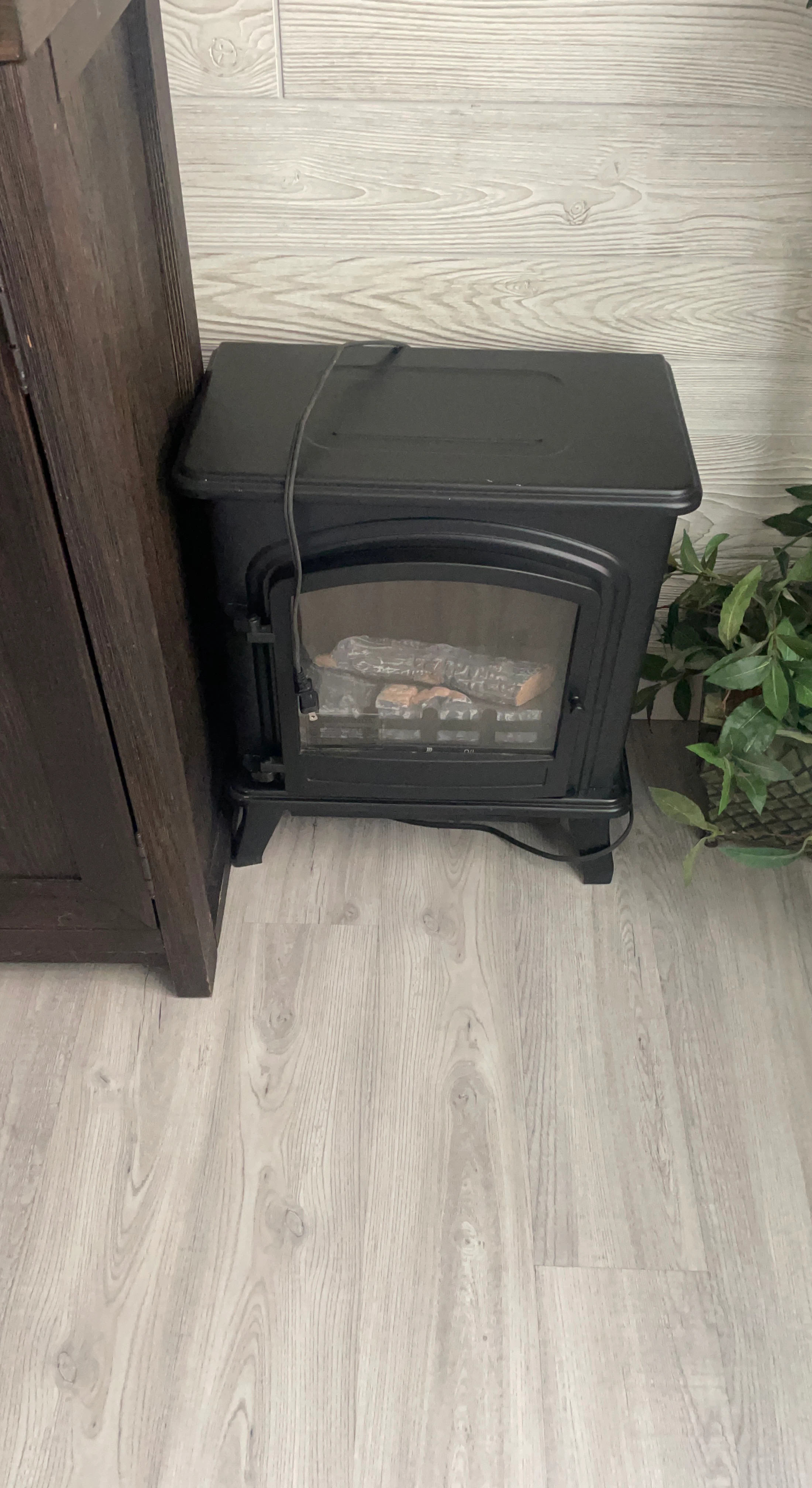 Black Electric Fireplace Stove