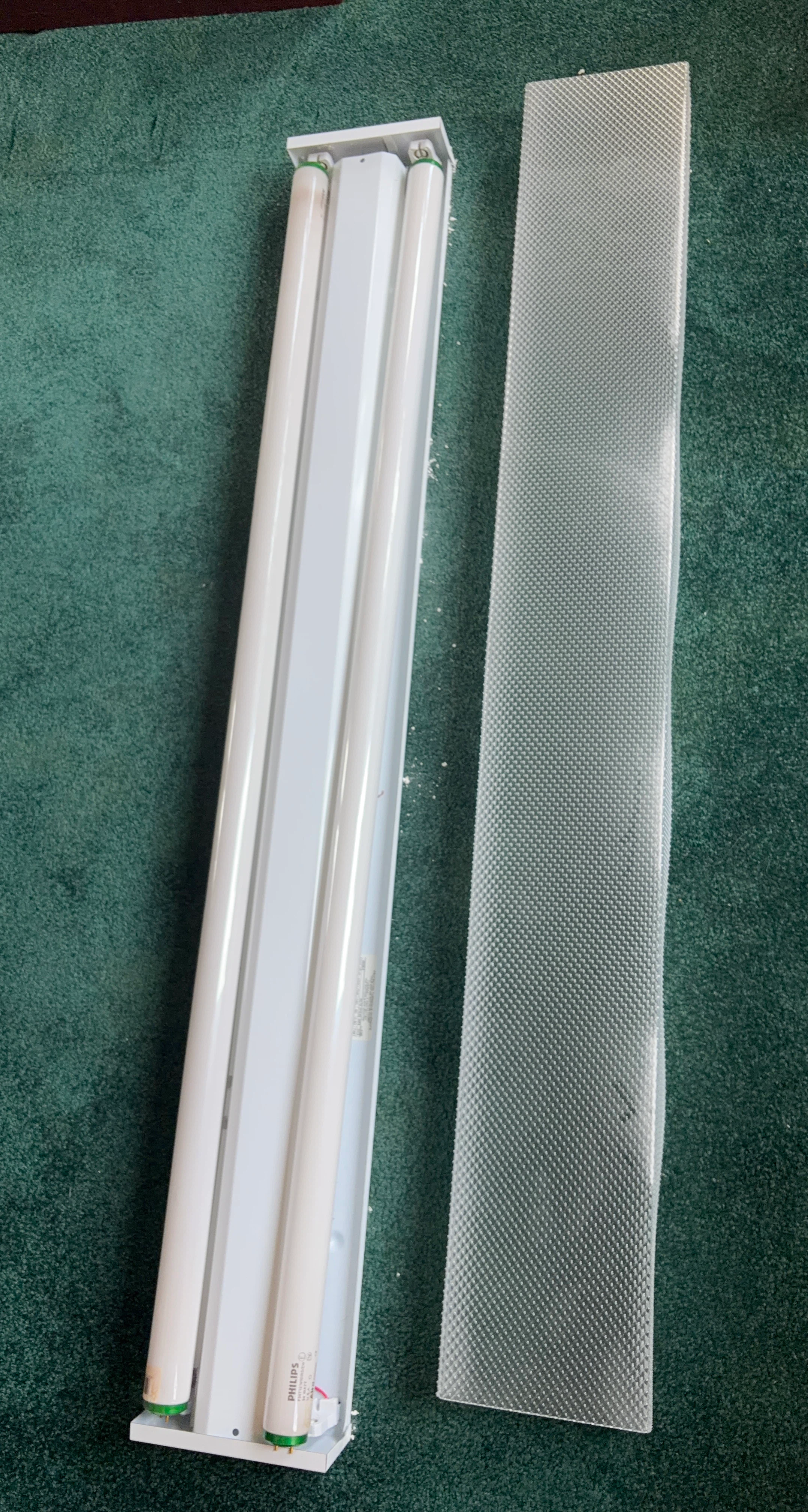Philips Fluorescent Light Fixture with Diffuser