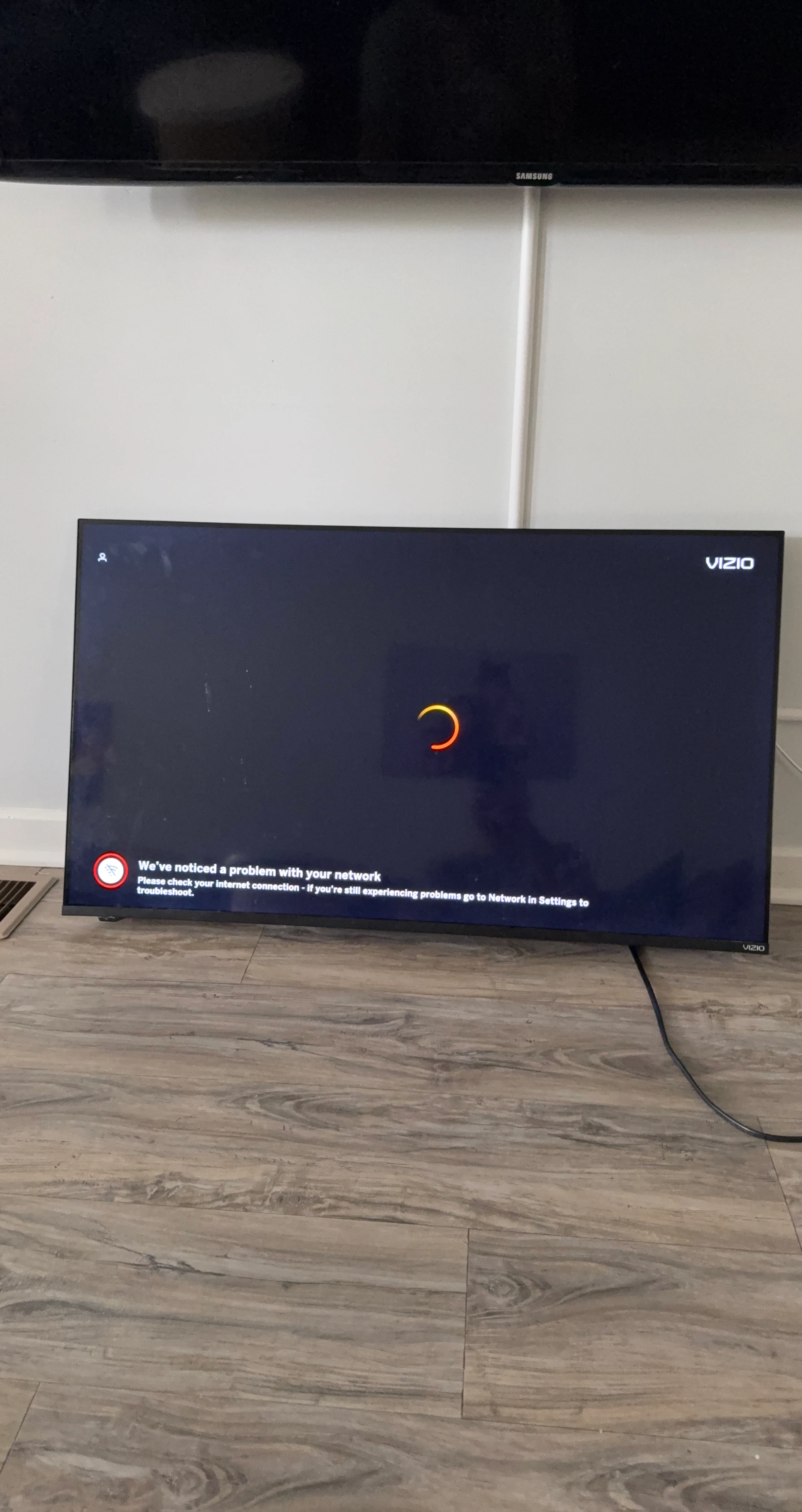 VIZIO Smart TV