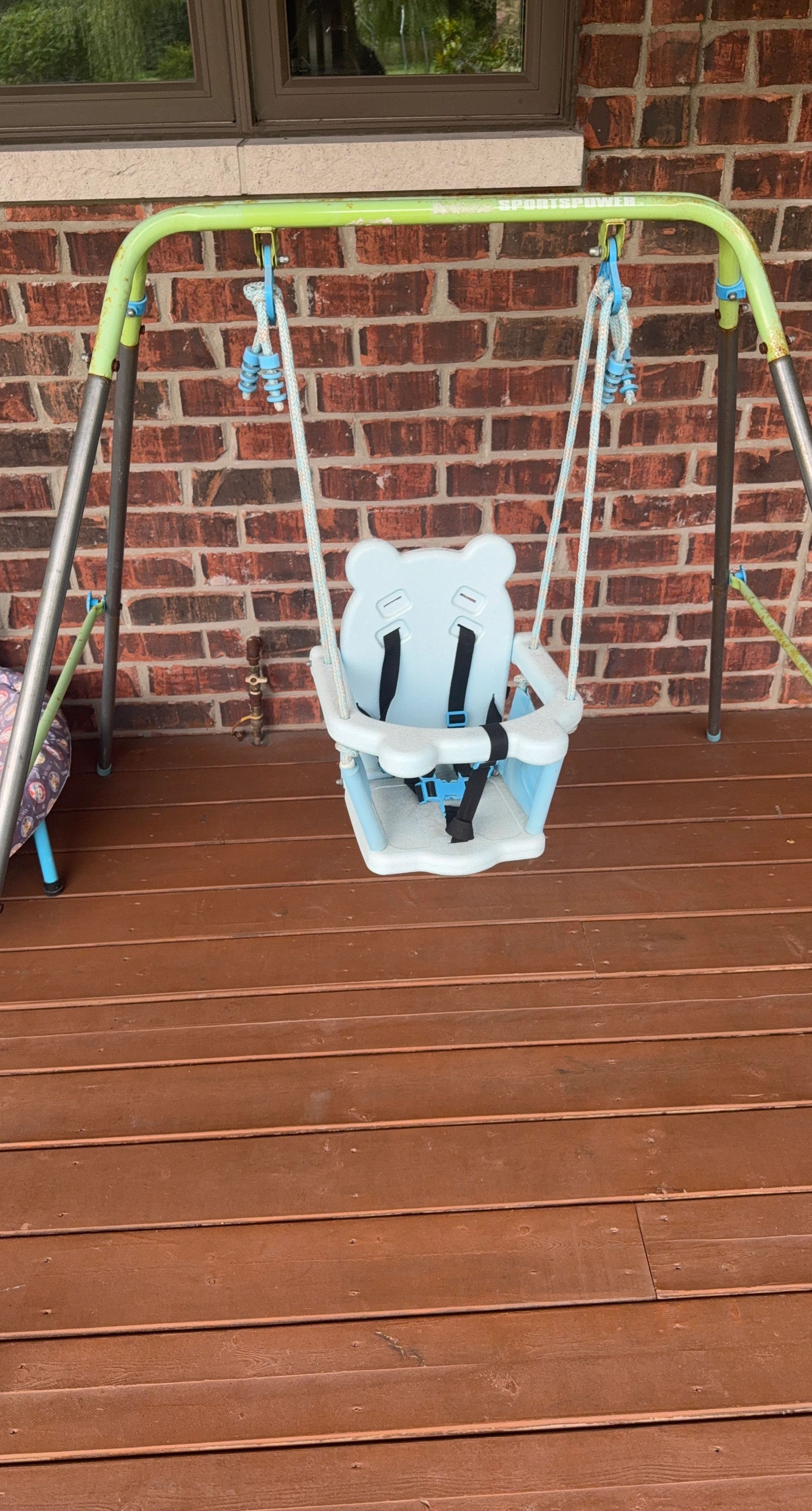Baby swing