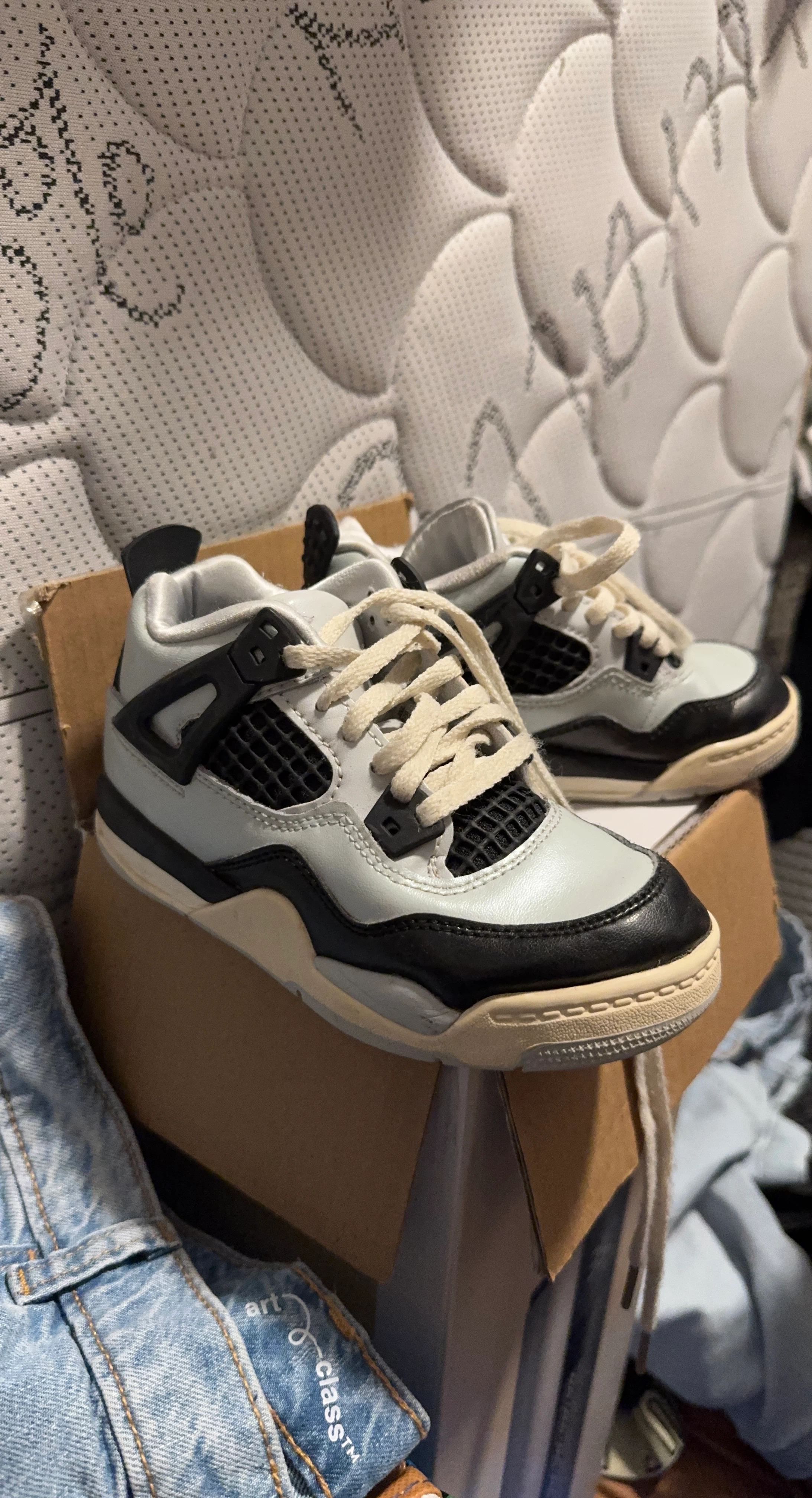 Air Jordan 4 Retro Toddler Shoes