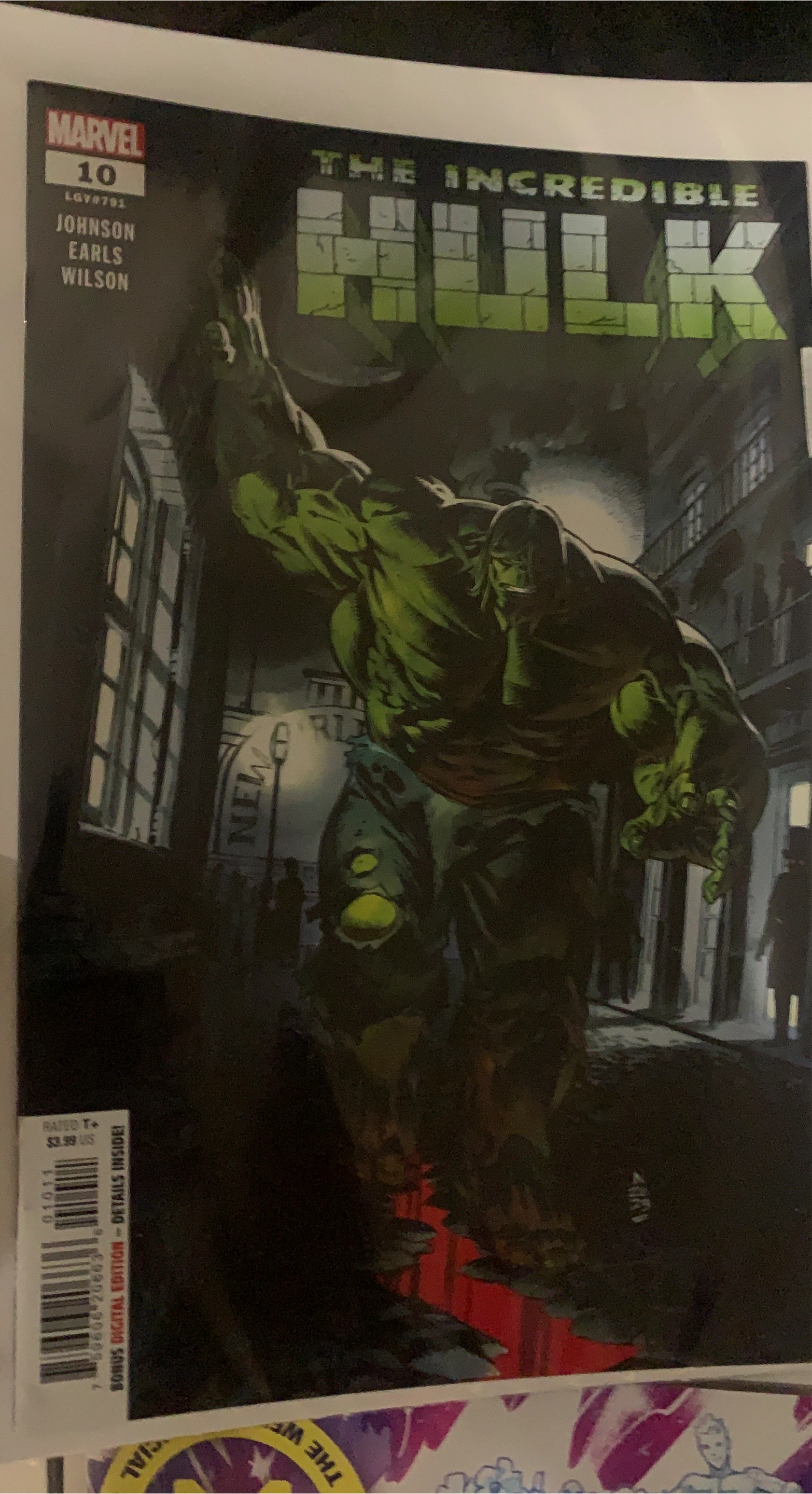 The Incredible Hulk Comic Book #10