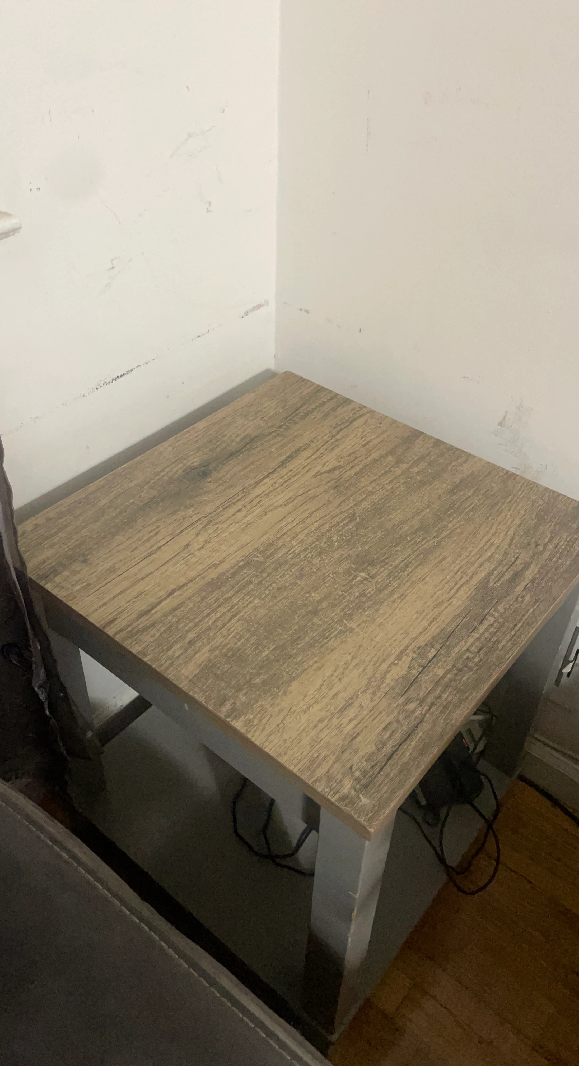 Wood Grain End Table