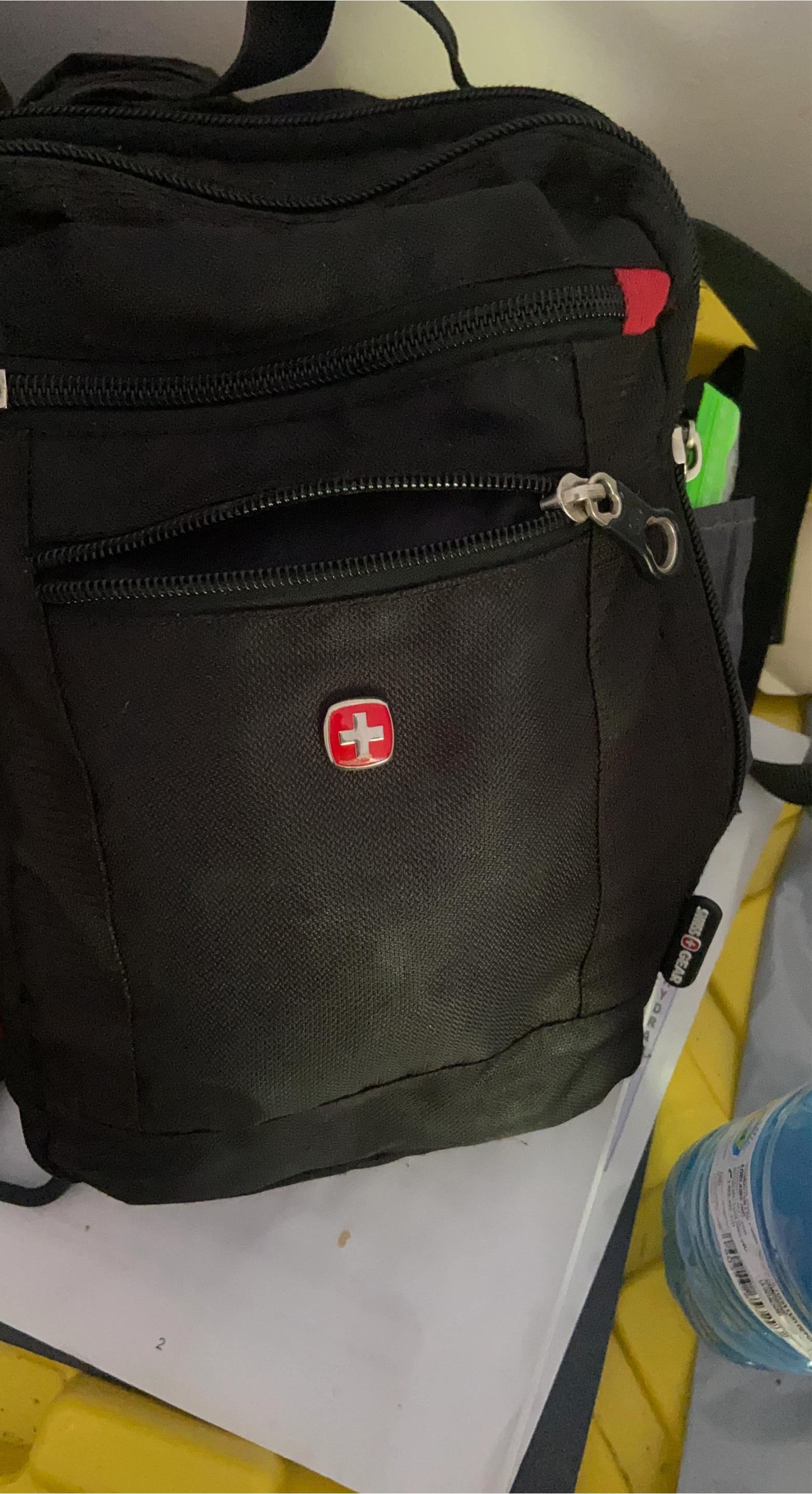 Black Swiss Gear Side Bag
