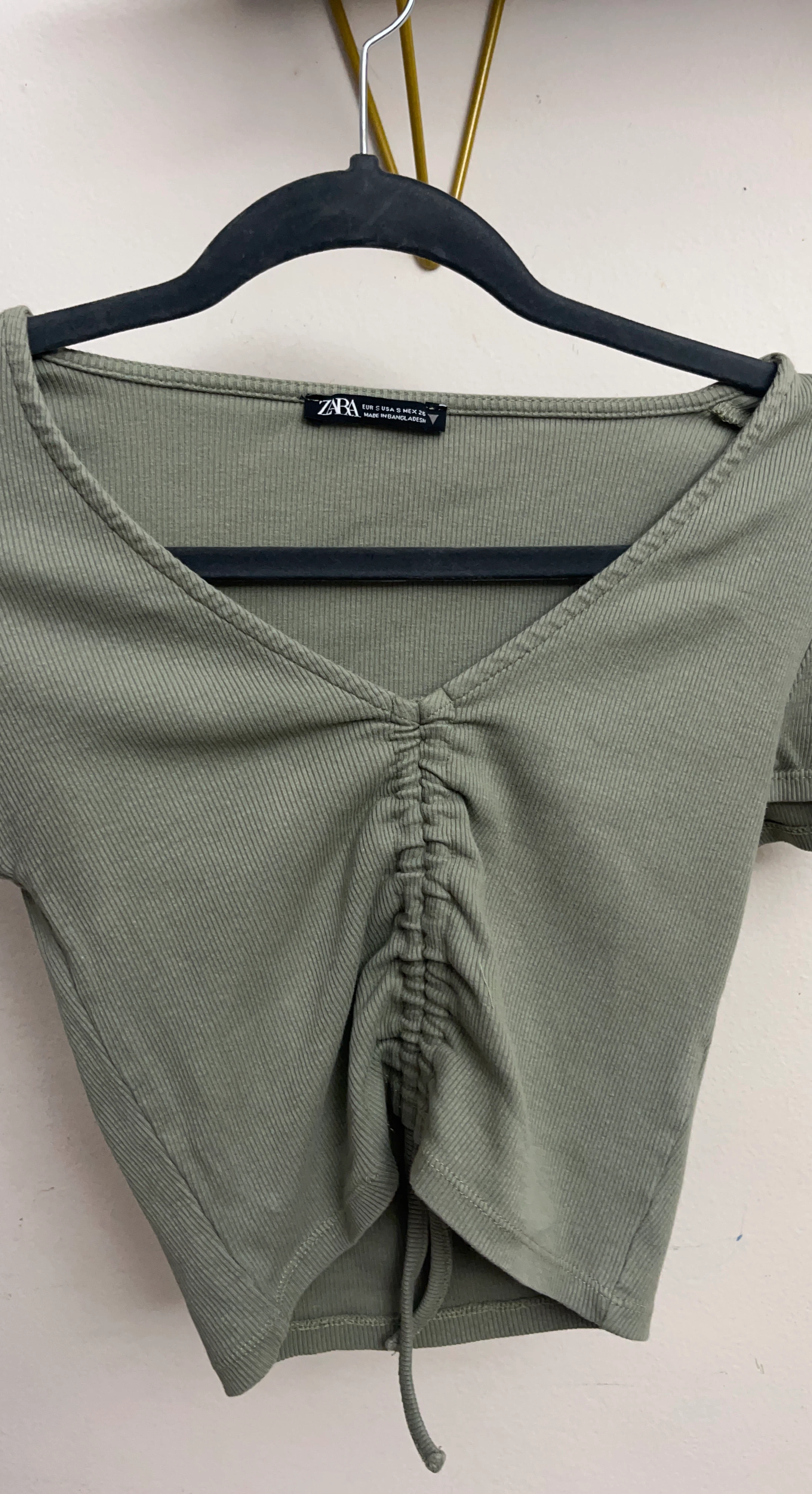 Zara Ribbed Ruched V-Neck Cropped Top