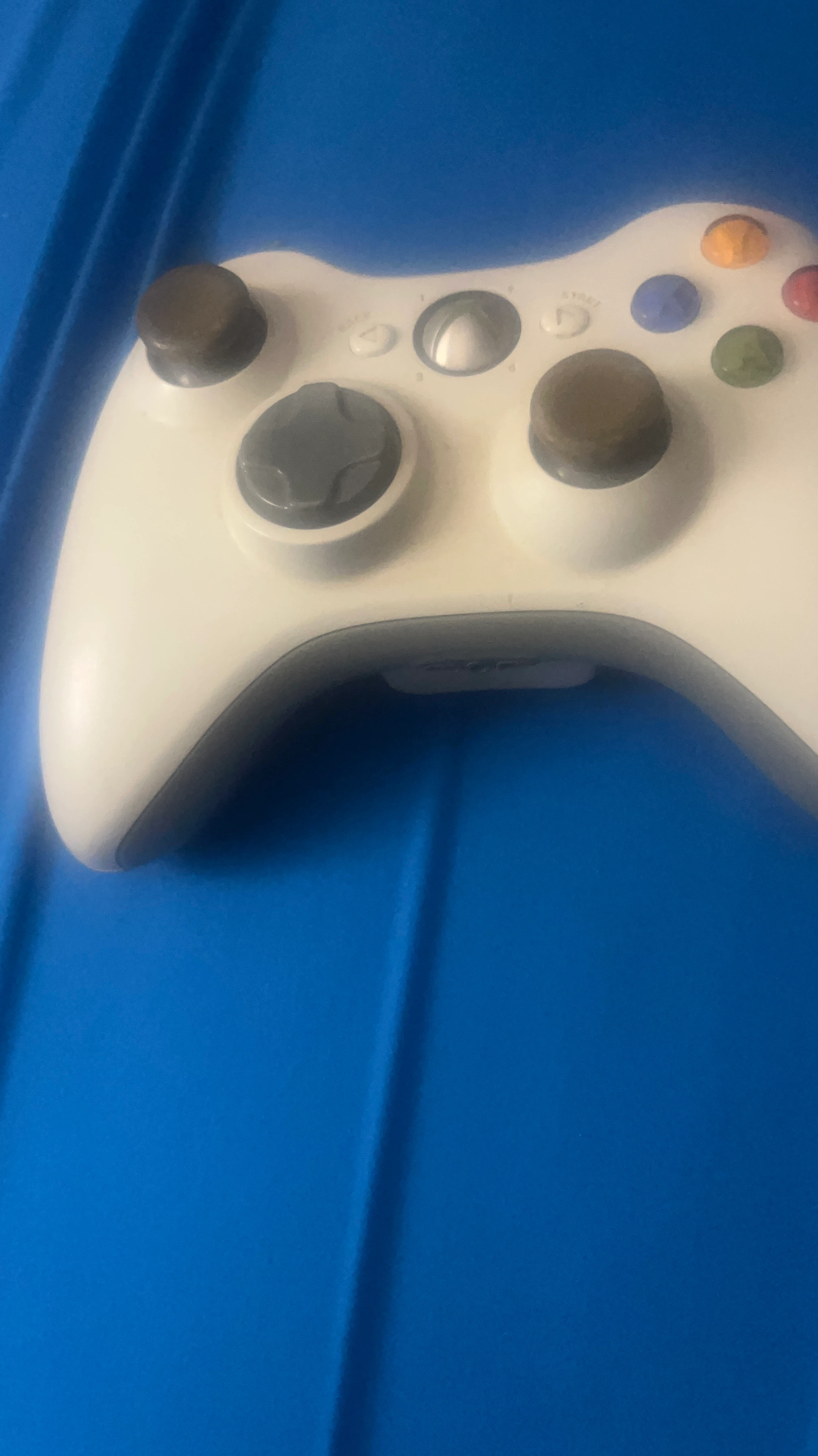 White Xbox 360 Controller
