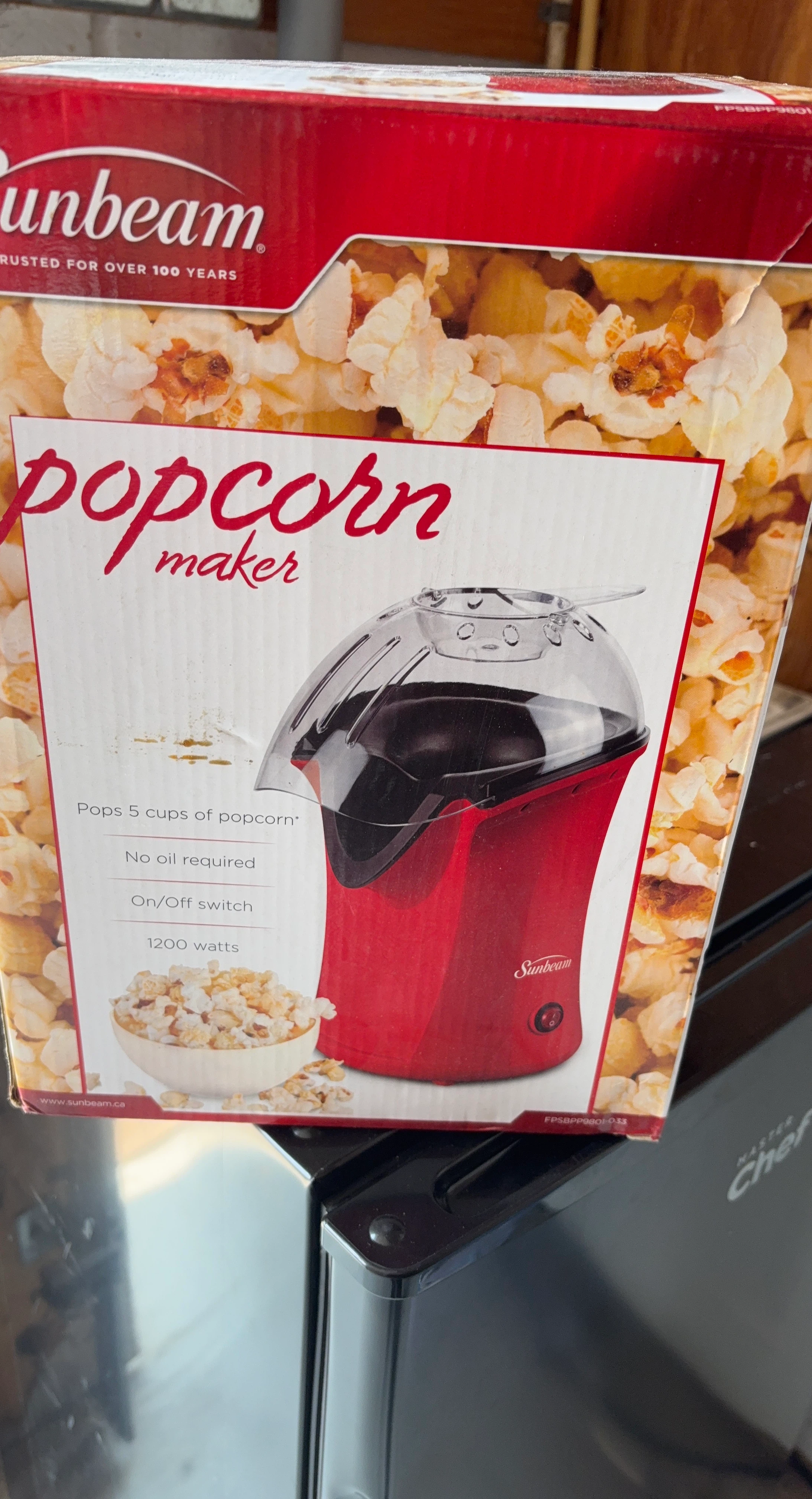 Sunbeam Red Popcorn Maker