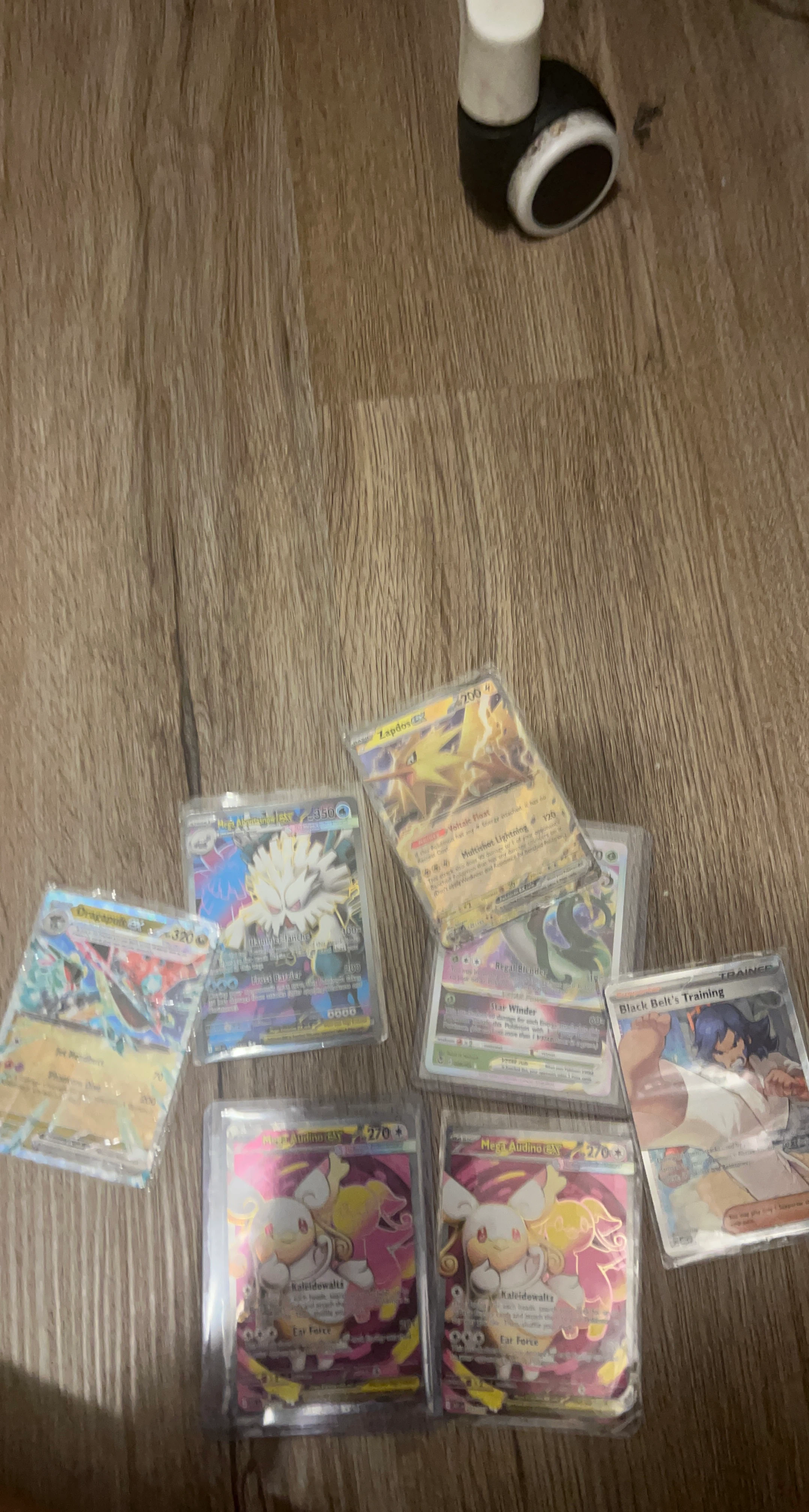 Pokemon Trading Cards Lot