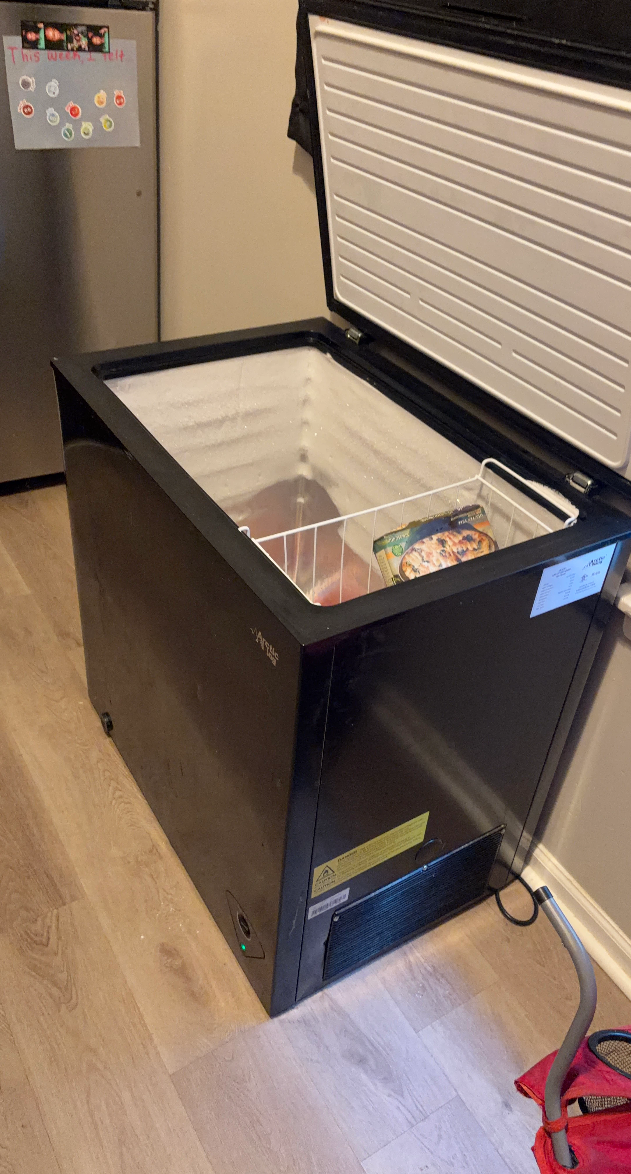 Arctic King Chest Freezer ARC070S0ARBB