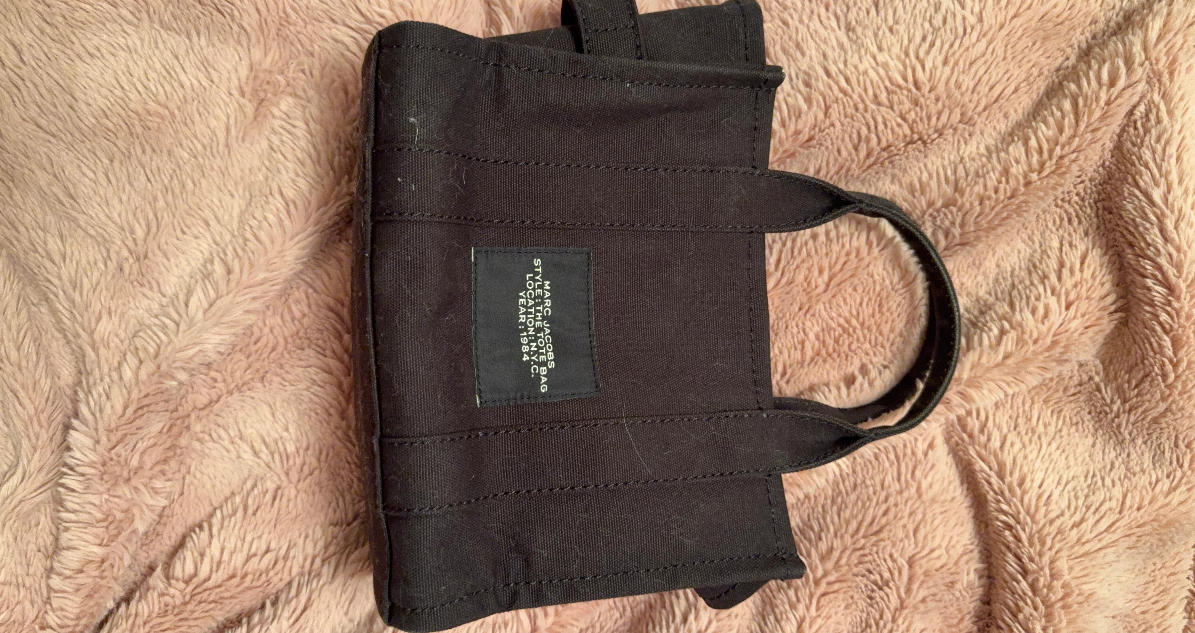 Marc Jacobs The Tote Bag
