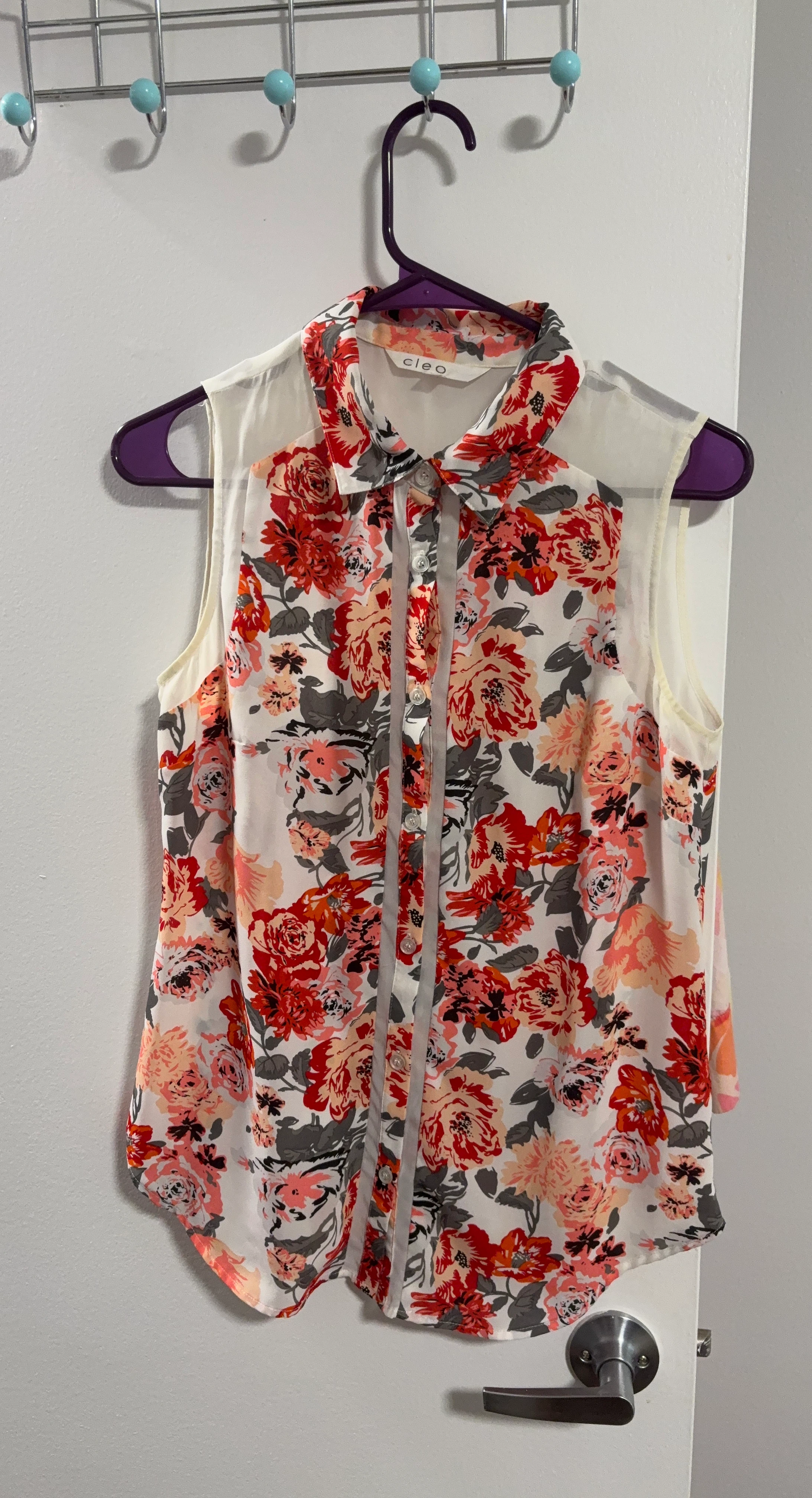 Cleo Sleeveless Floral Blouse size S