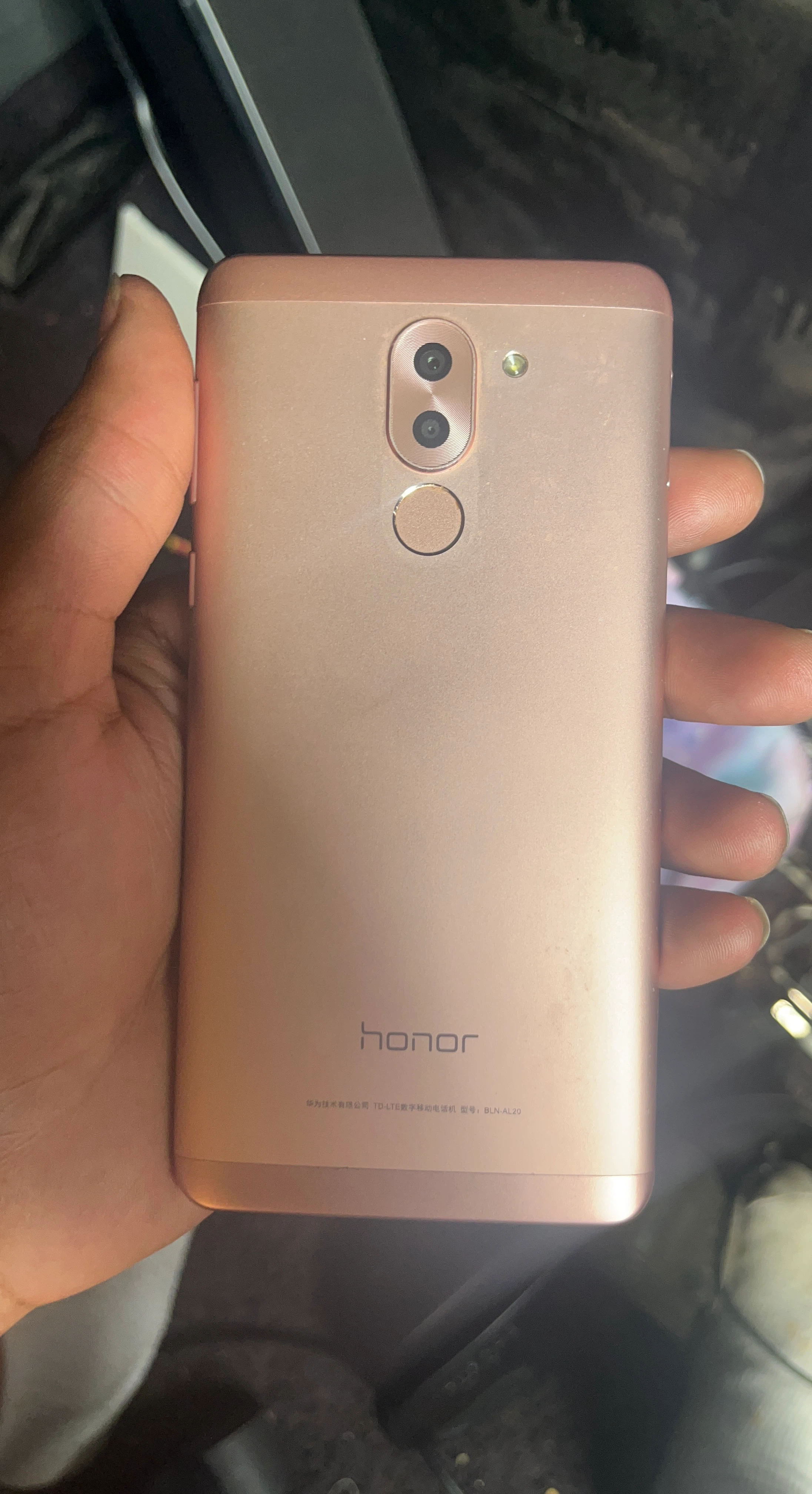 Honor Smartphone Rose Gold