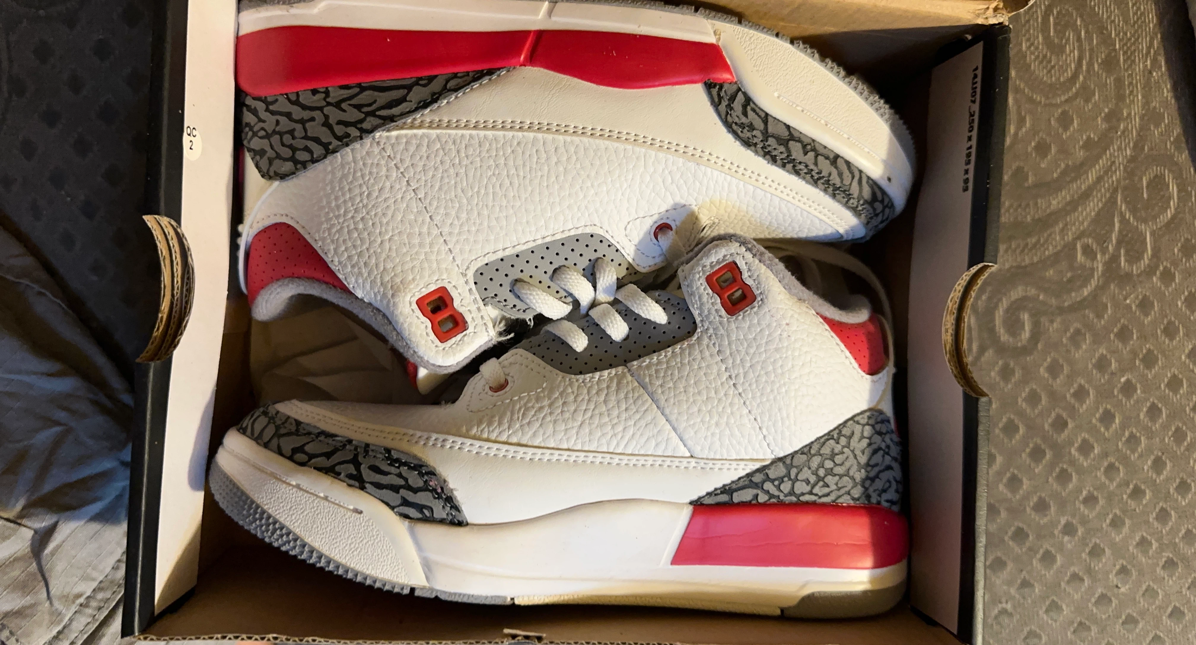 Air Jordan 3 Retro White Red Cement Youth Size 3Y
