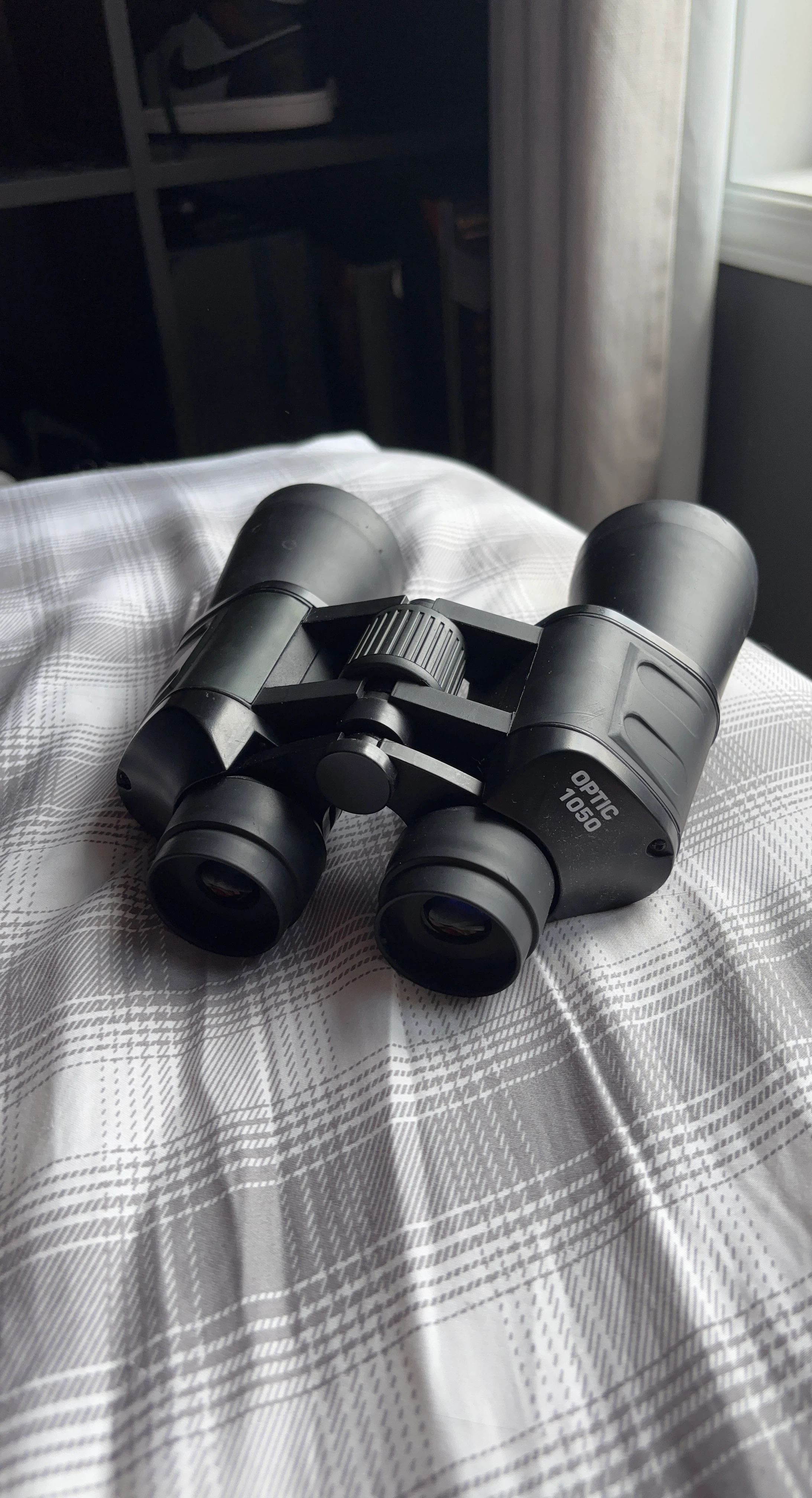 Optic 10-50 Binoculars with Case