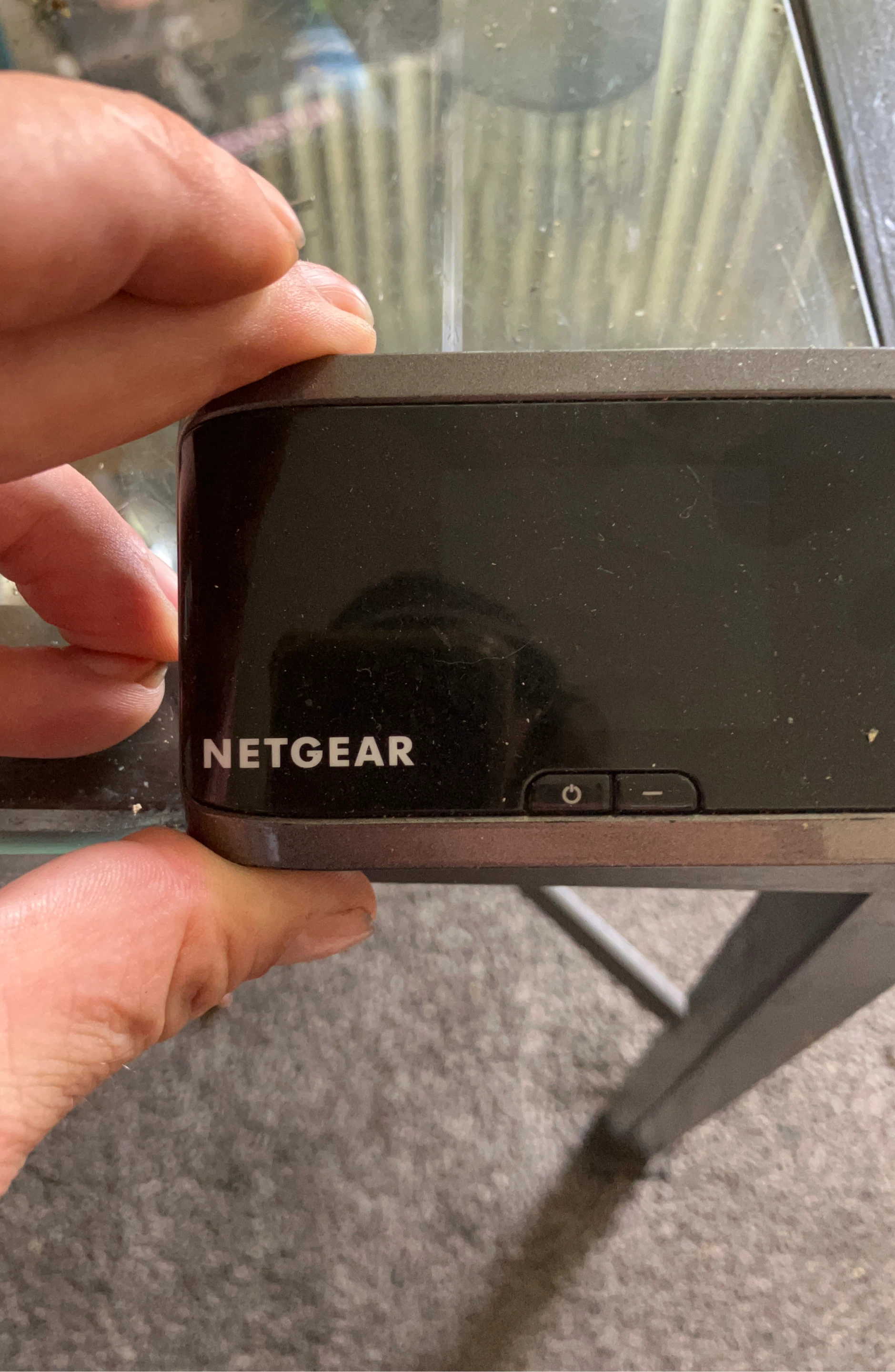 NETGEAR Wireless sim slot lte
