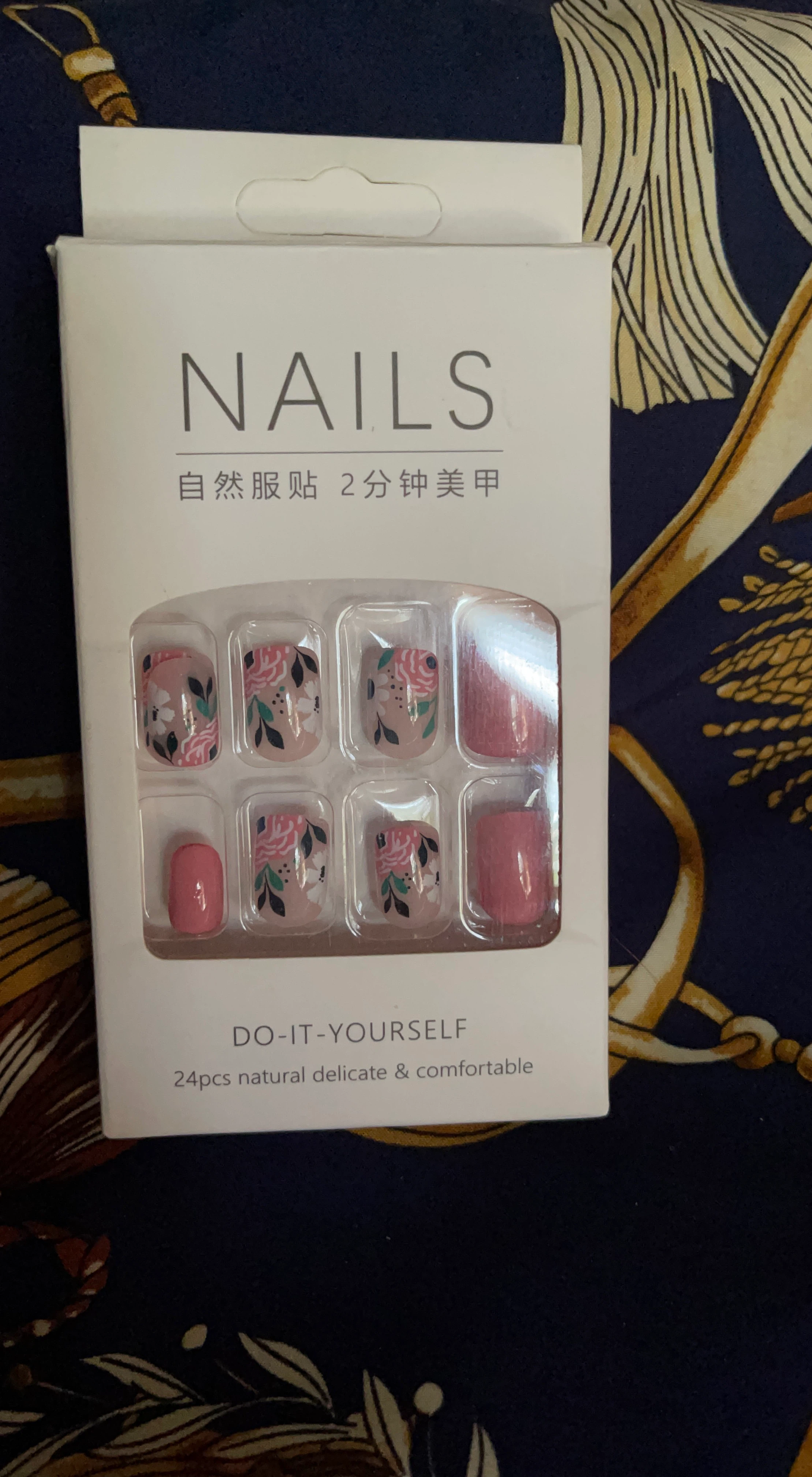 Do-It-Yourself Press-On Nails - 24 pcs