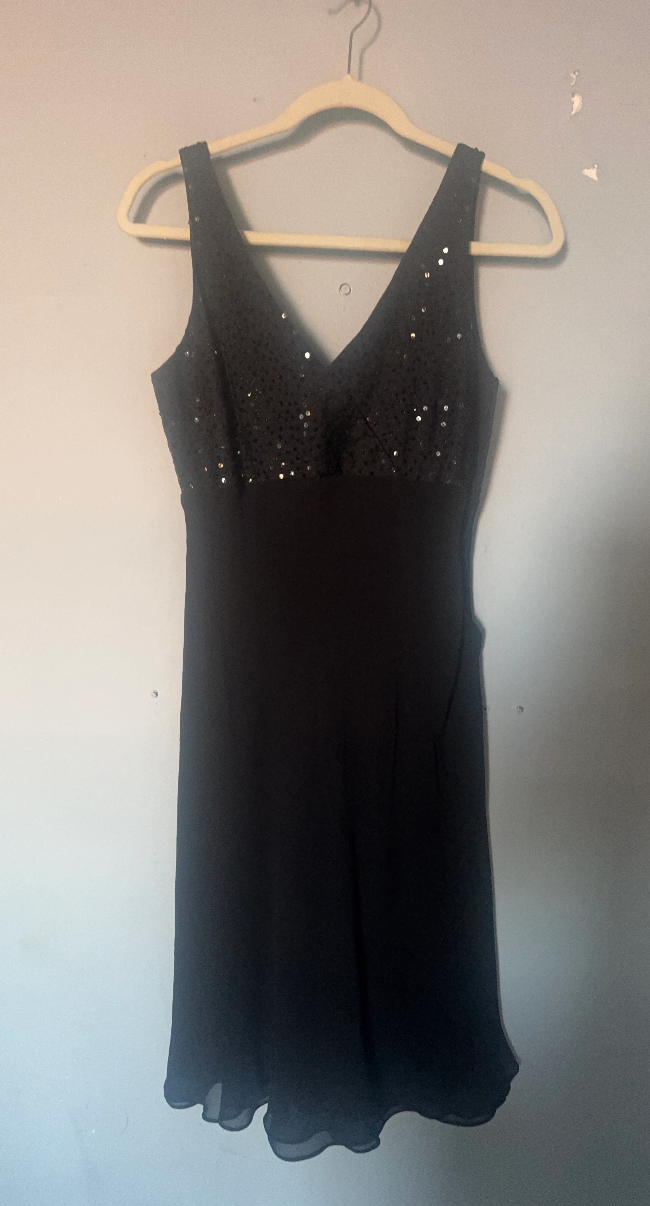 Anne Klein Black Sequined V-Neck Dress Size 12