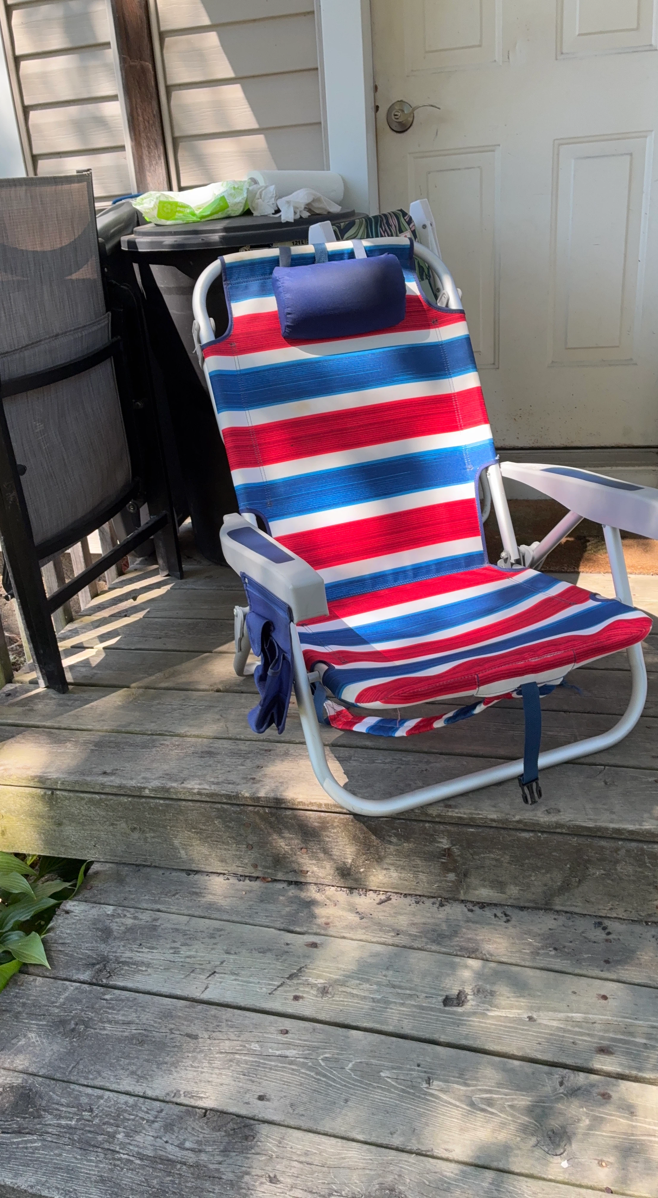 Striped Beach Chair with Pillow and Storage Pouch