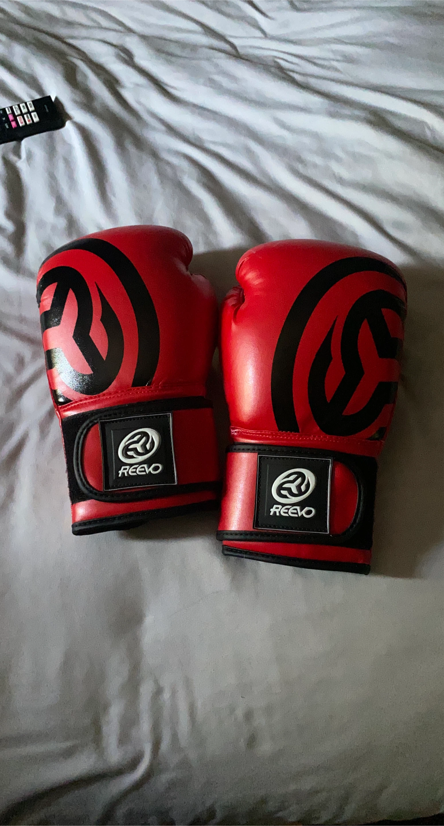 Reevo Red Boxing Gloves