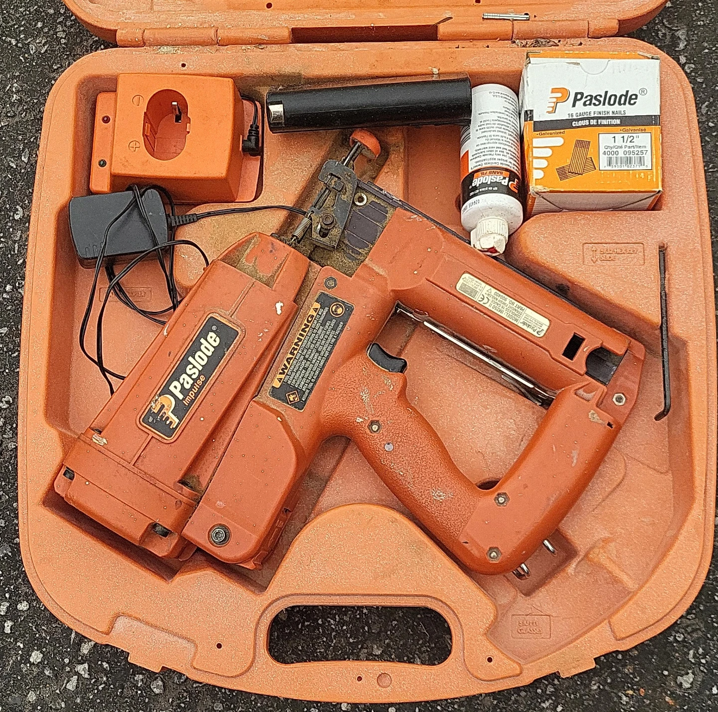 Paslode Impulse IM250 Cordless Nailer