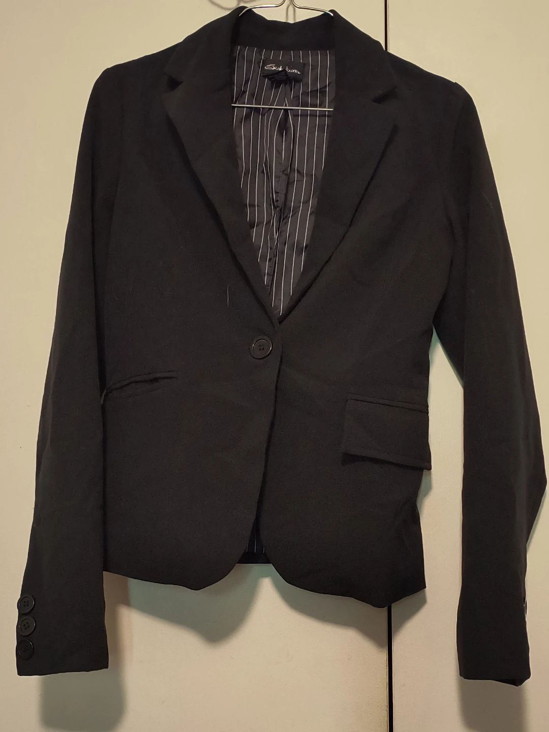 Black blazer with pinstripe lining (Used)