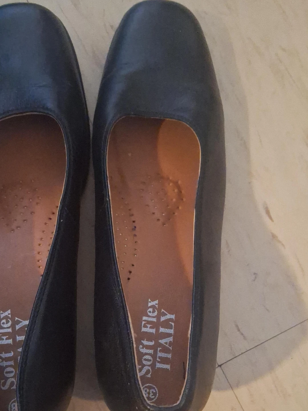 Soft Flex Women's Black Leather Ballet Flats Size 39