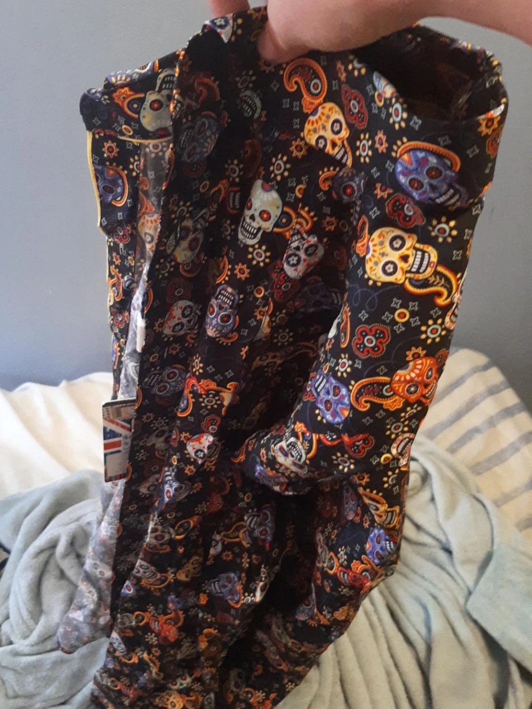 7 Downie Street button up scull print creative