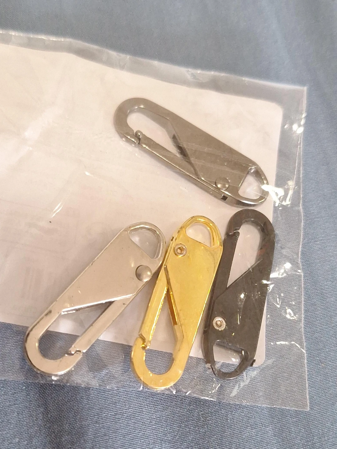 Zipper Pull Replacements (4 pcs)