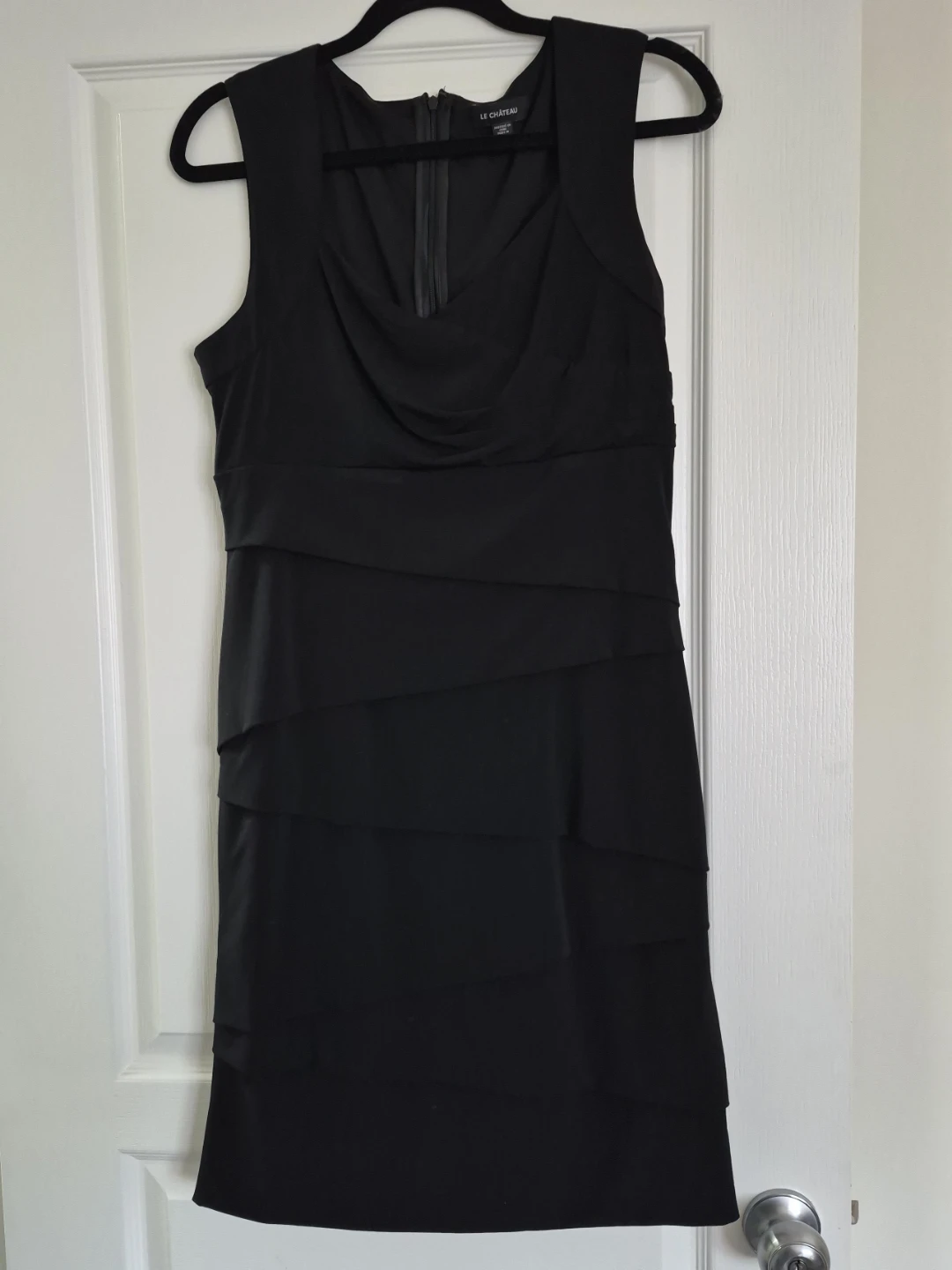 LE CHÂTEAU Black Tiered Sheath Dress