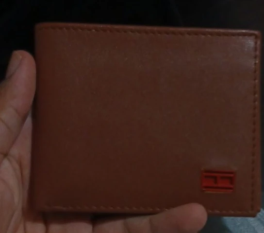 Tommy Hilfiger Bi-fold Wallet